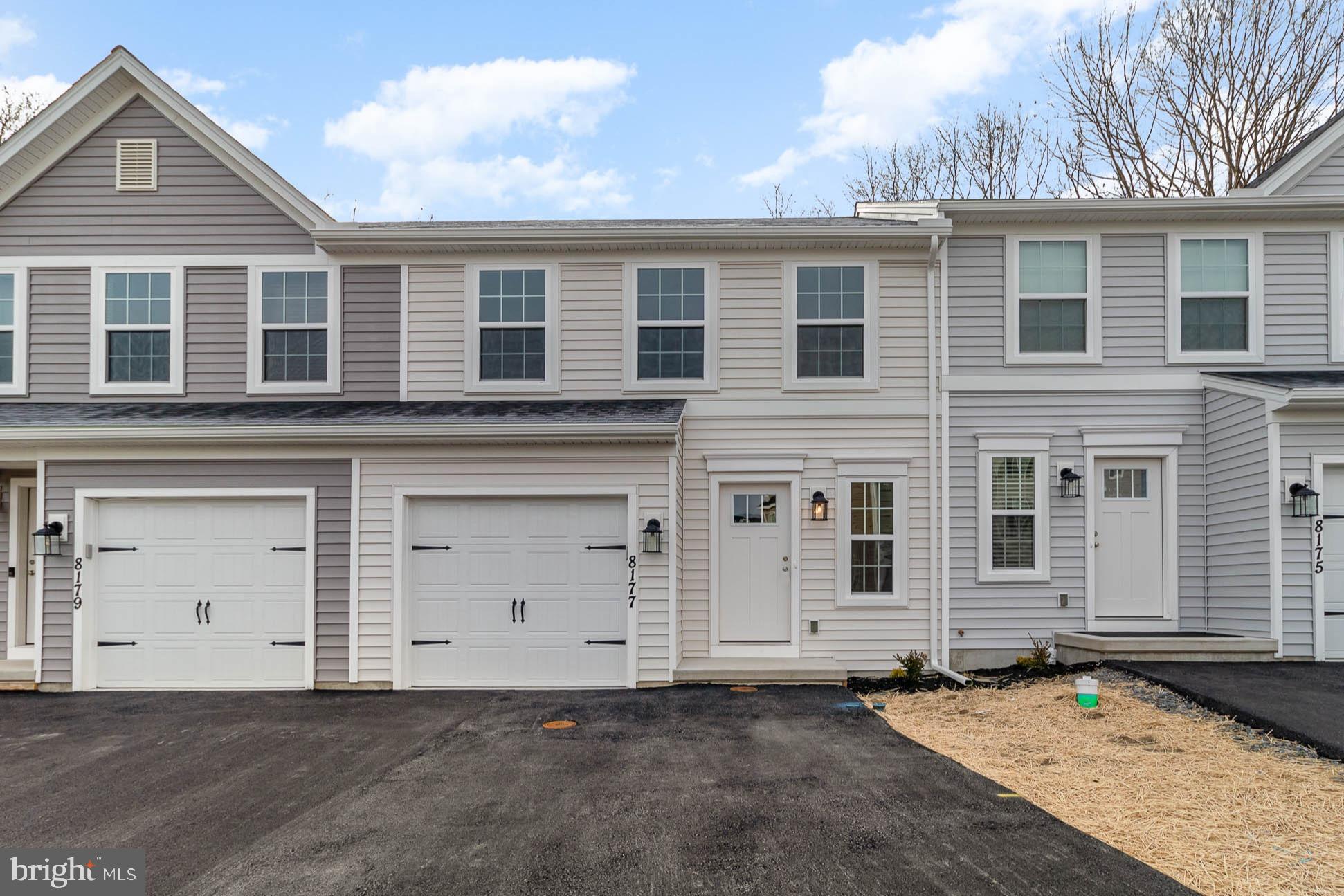 CREEKVALE - Residential Lease