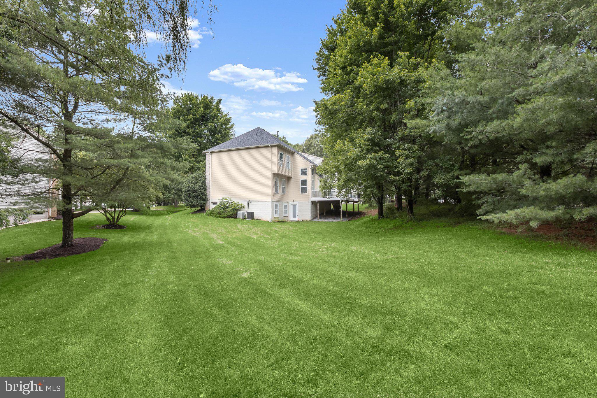 VILLAGE OF RIVER HILL - Residential