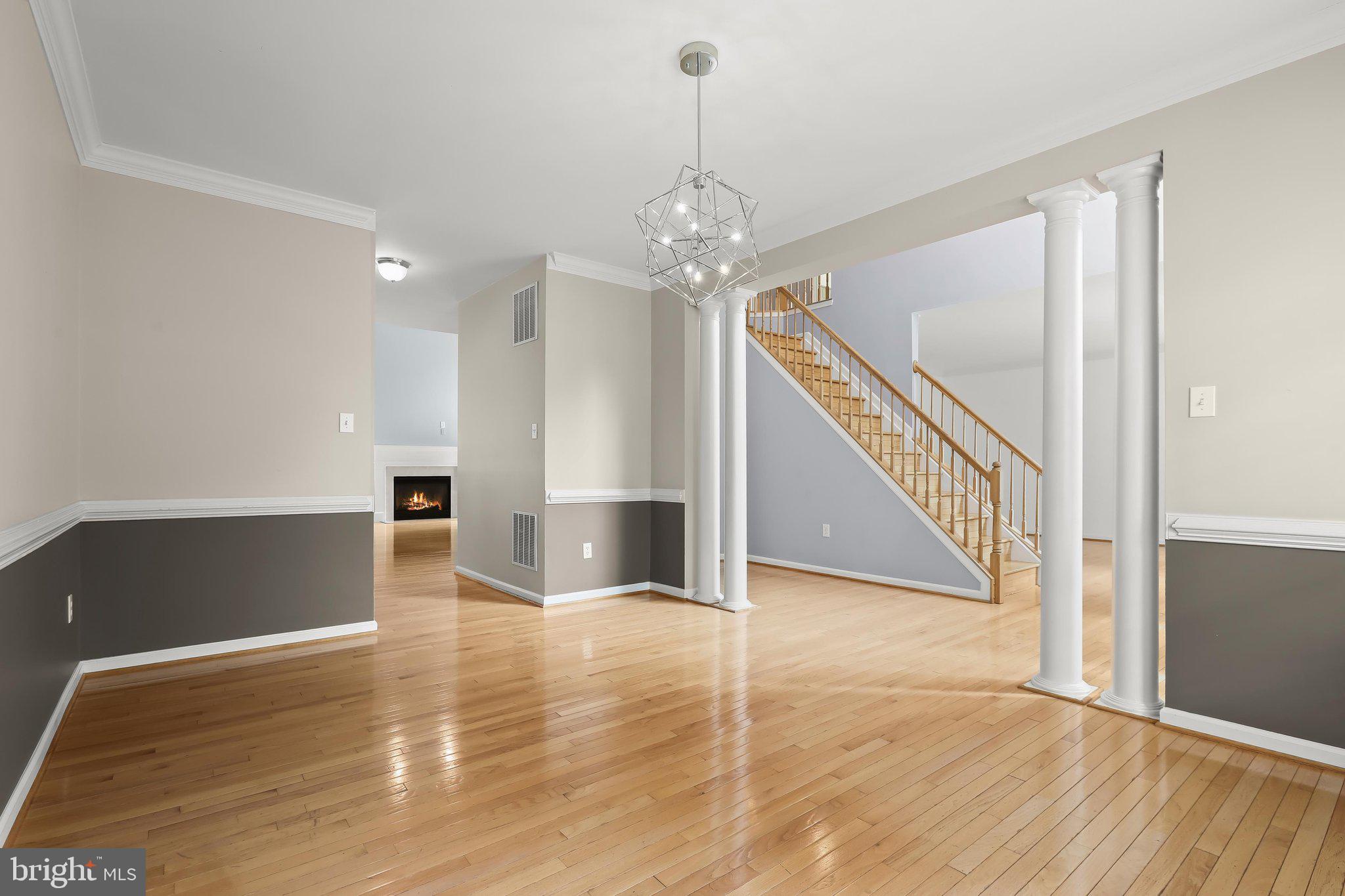 VILLAGE OF RIVER HILL - Residential