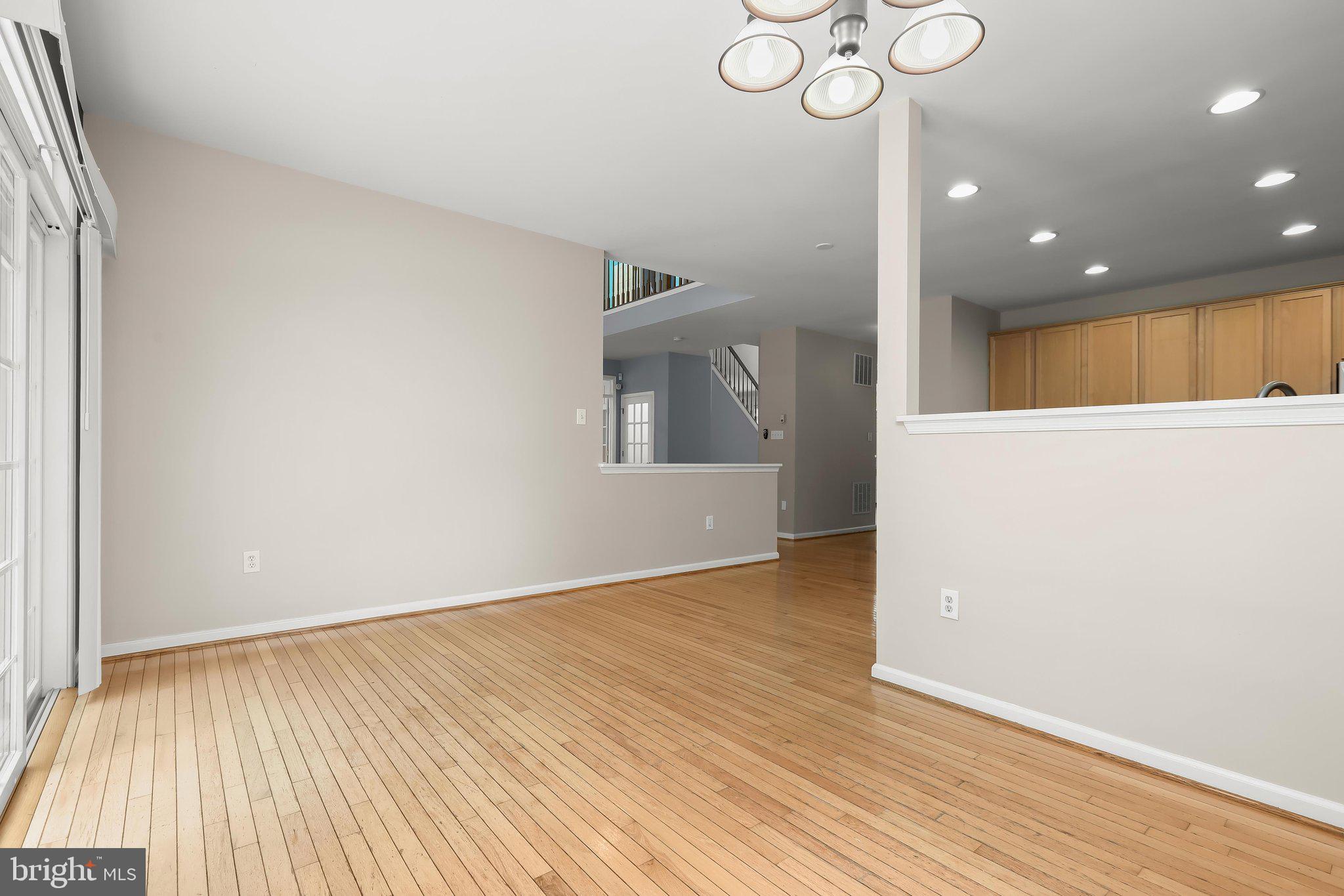 VILLAGE OF RIVER HILL - Residential