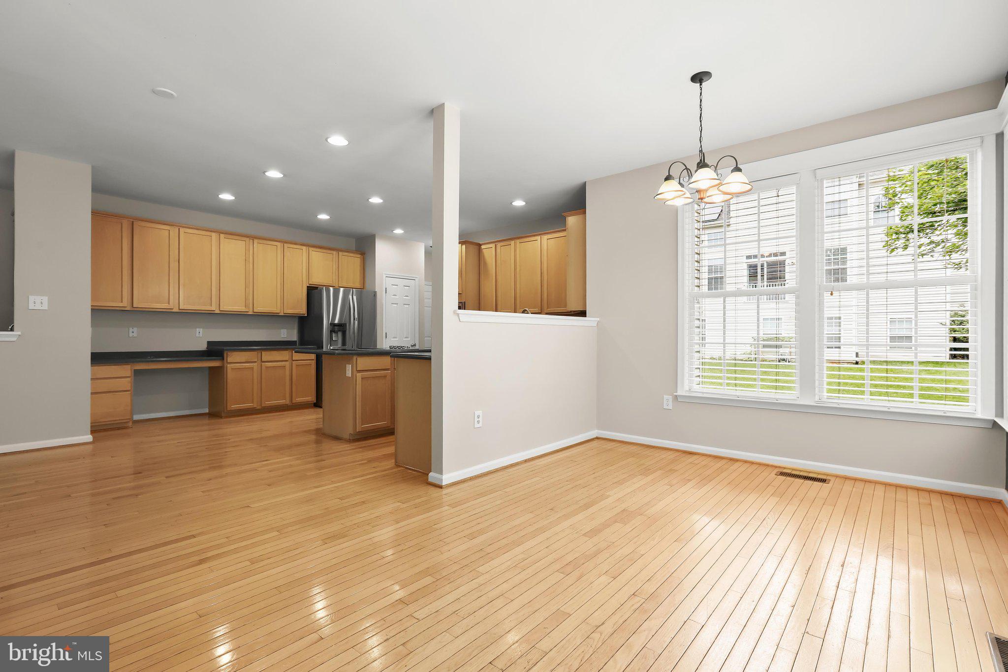 VILLAGE OF RIVER HILL - Residential