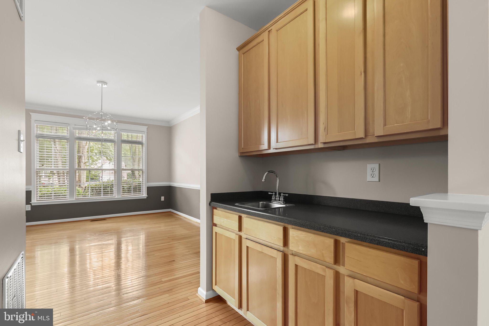 VILLAGE OF RIVER HILL - Residential