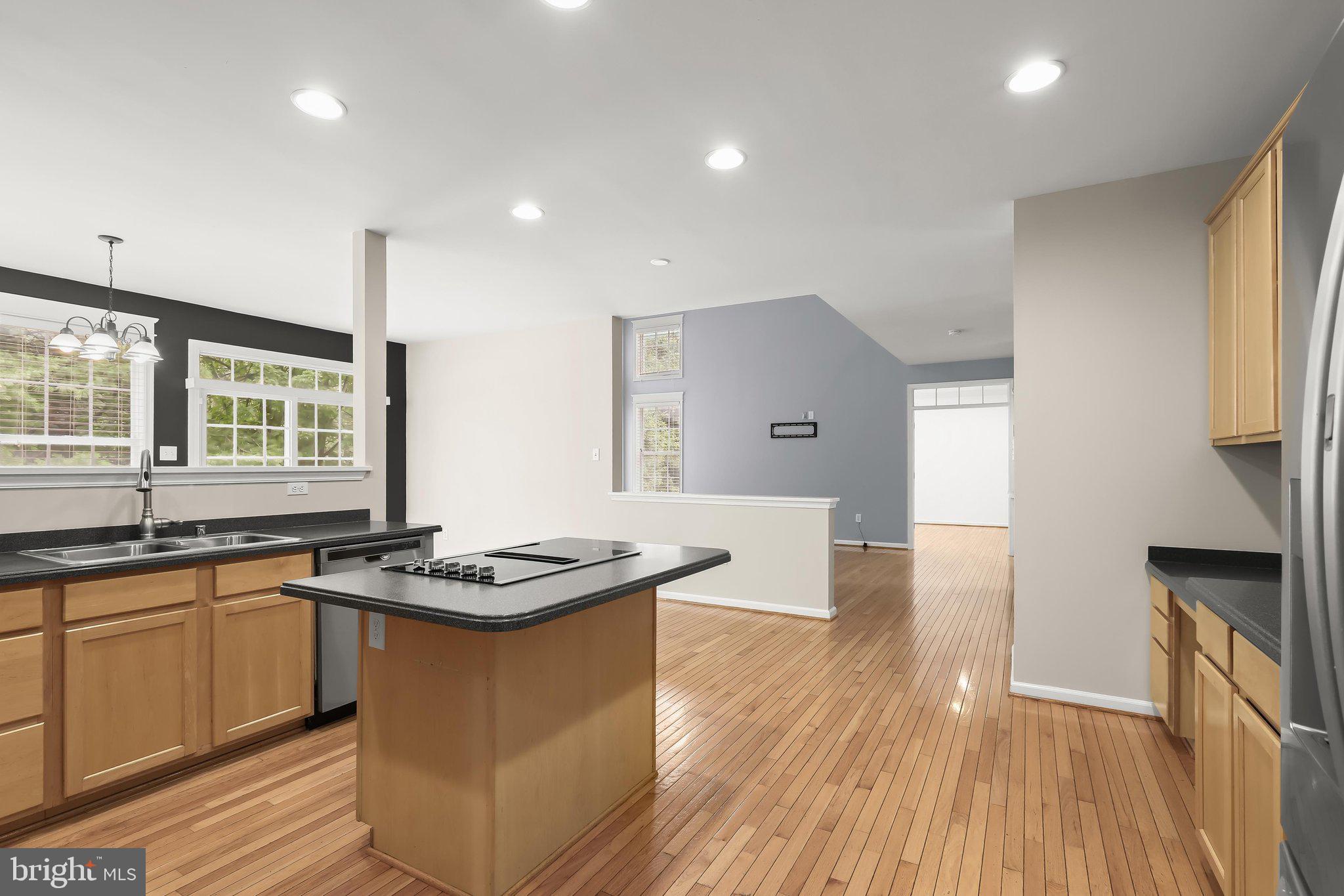 VILLAGE OF RIVER HILL - Residential