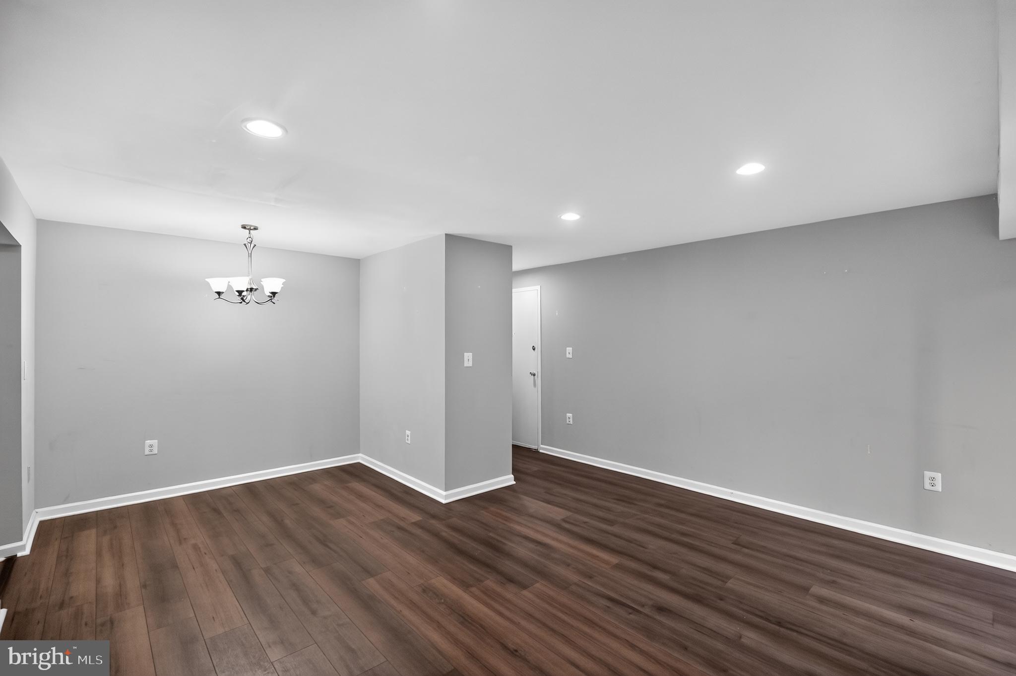 FAIRFAX WEST - Residential
