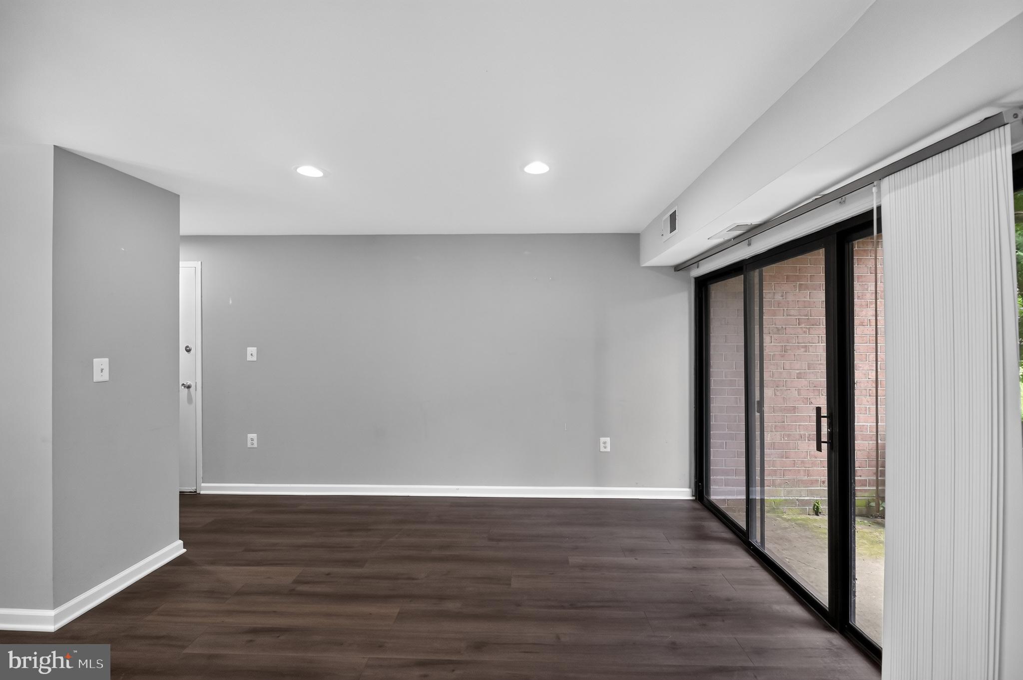 FAIRFAX WEST - Residential