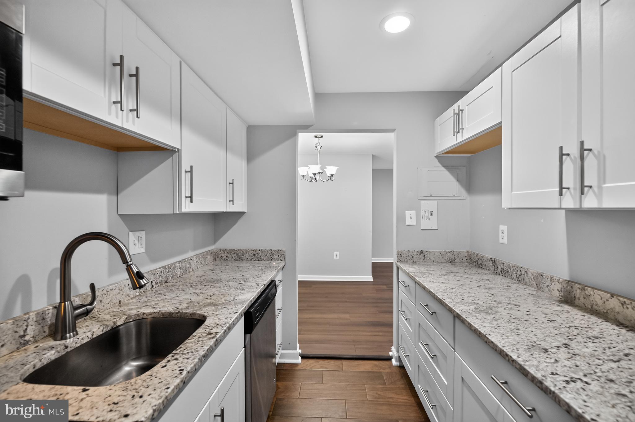 FAIRFAX WEST - Residential