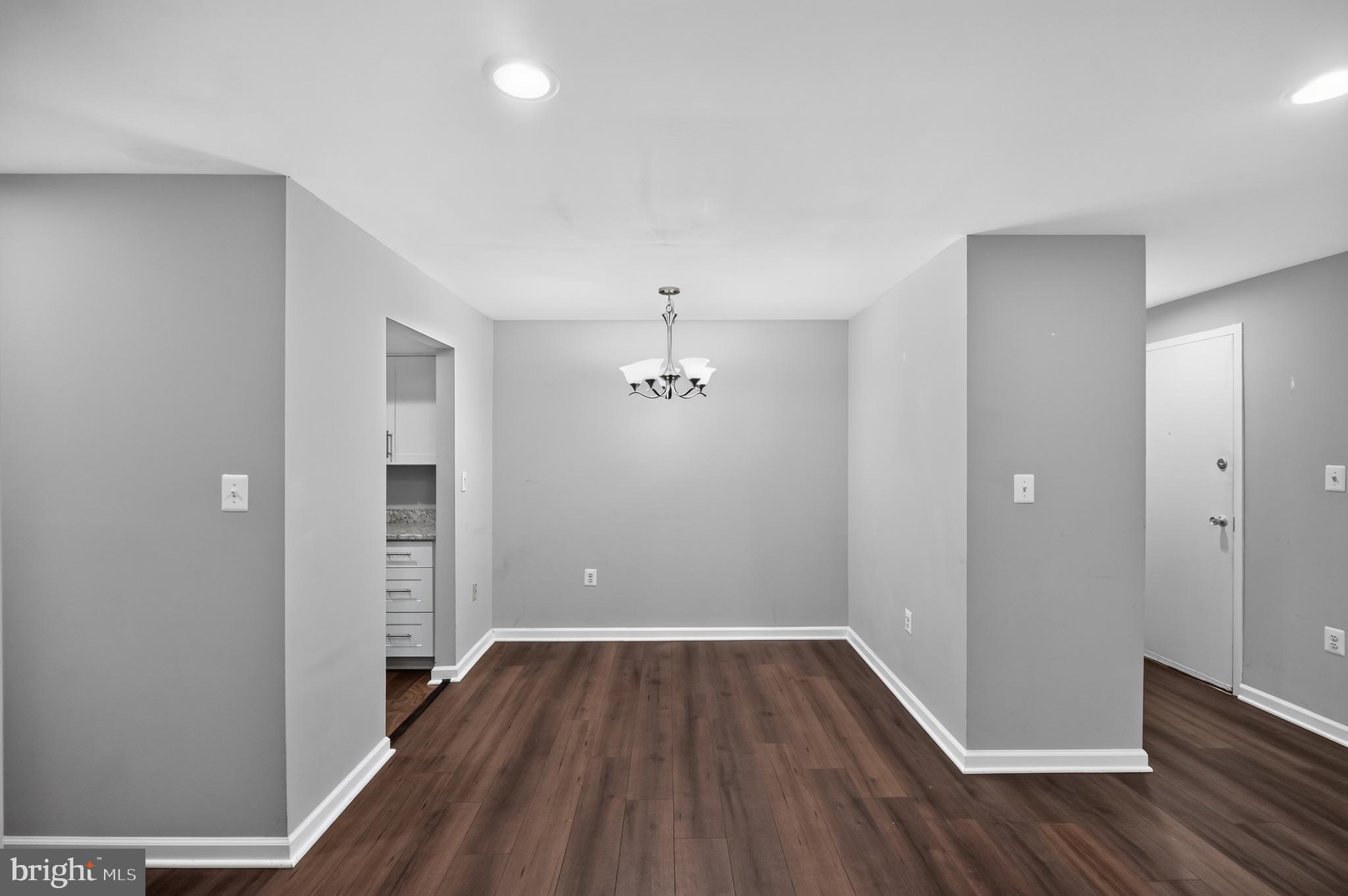 FAIRFAX WEST - Residential