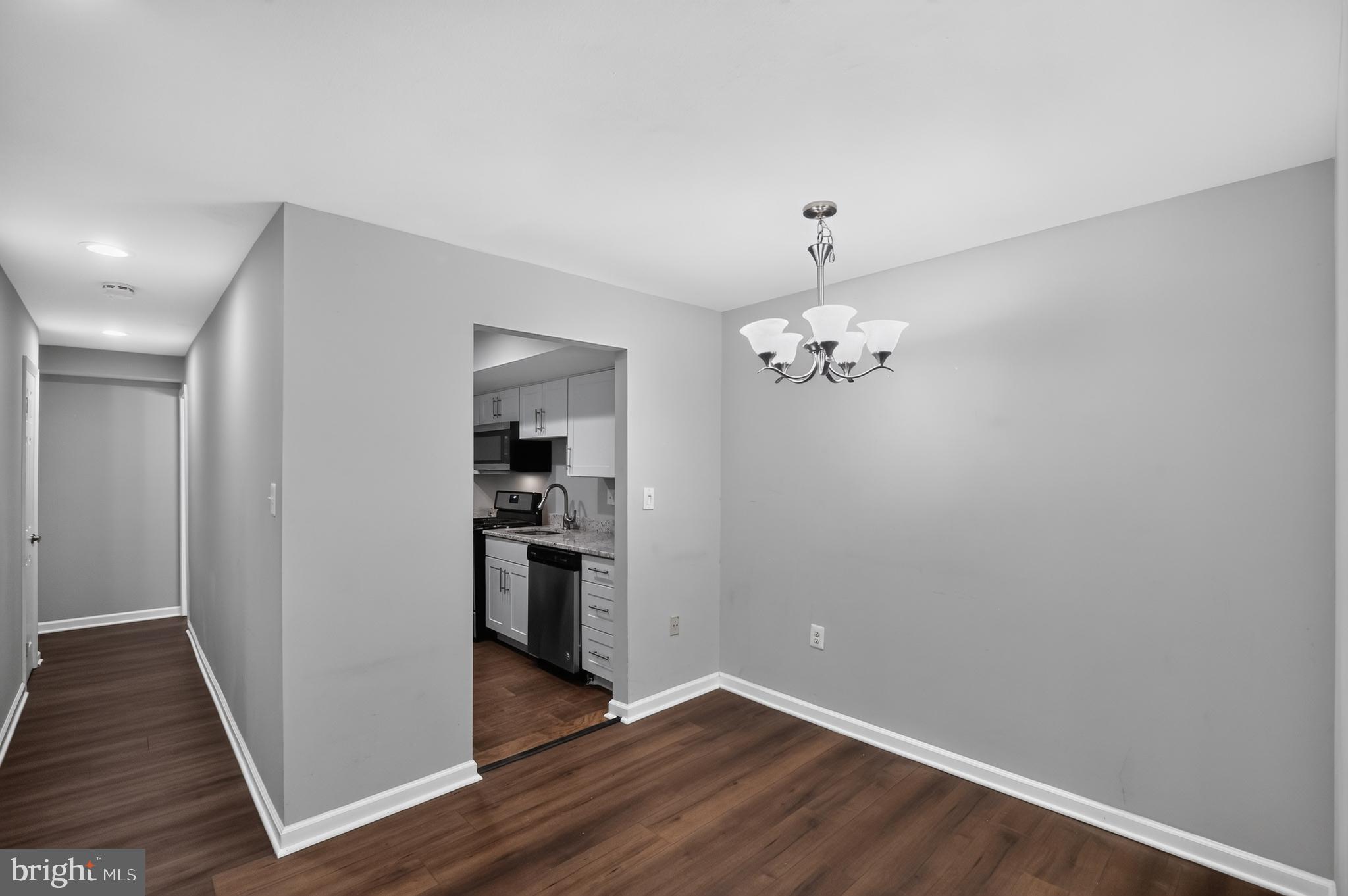FAIRFAX WEST - Residential
