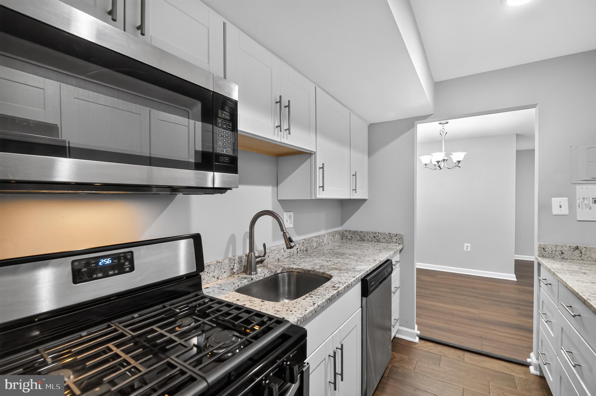 FAIRFAX WEST - Residential