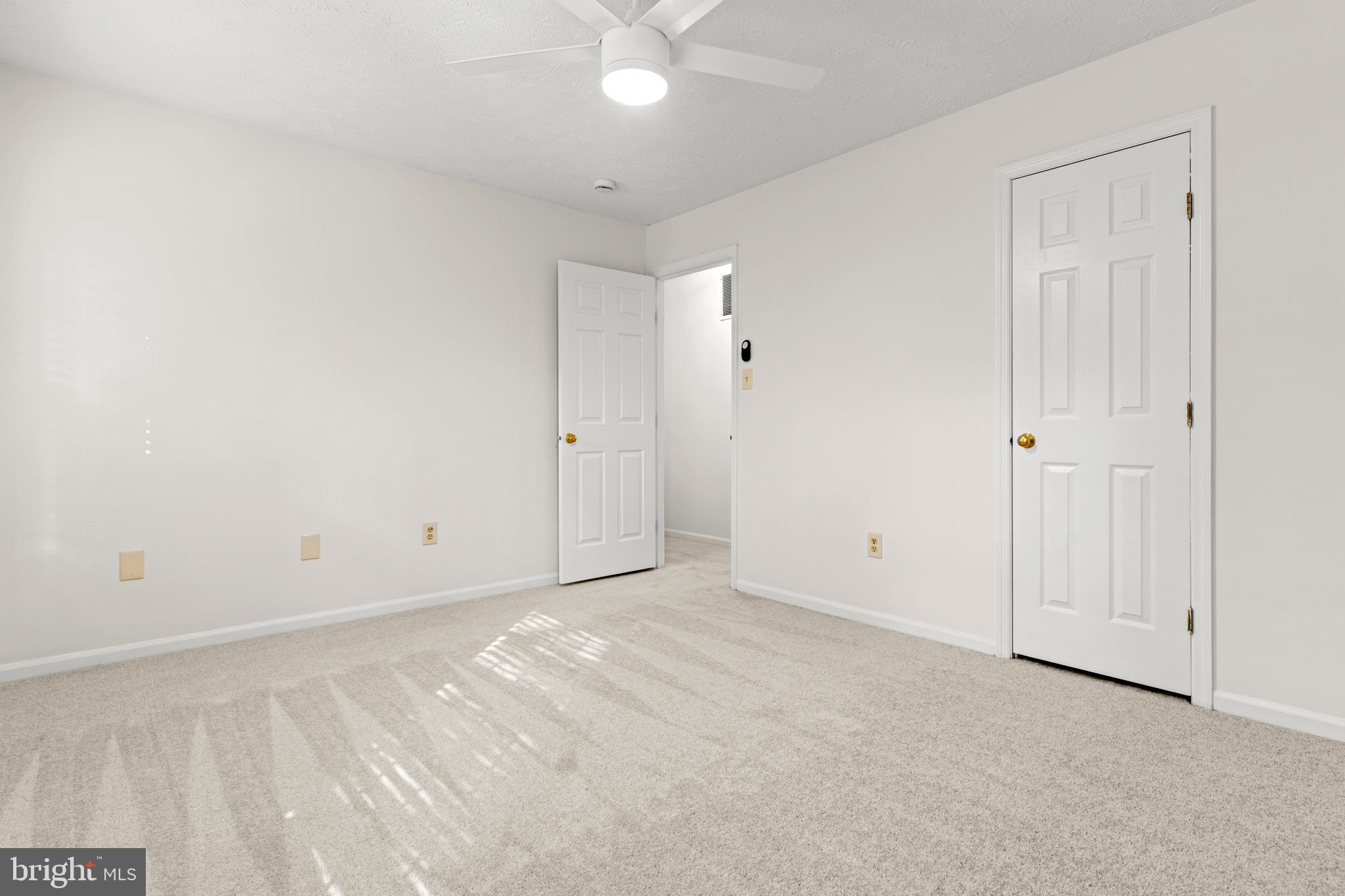 CHESTNUT FARMS - Residential