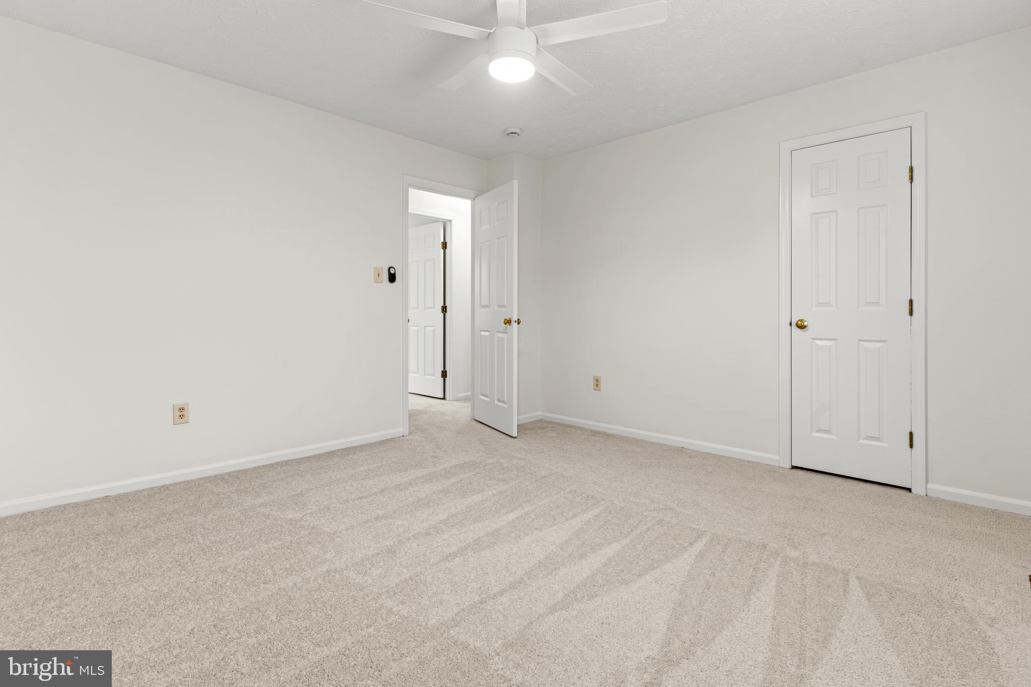 CHESTNUT FARMS - Residential