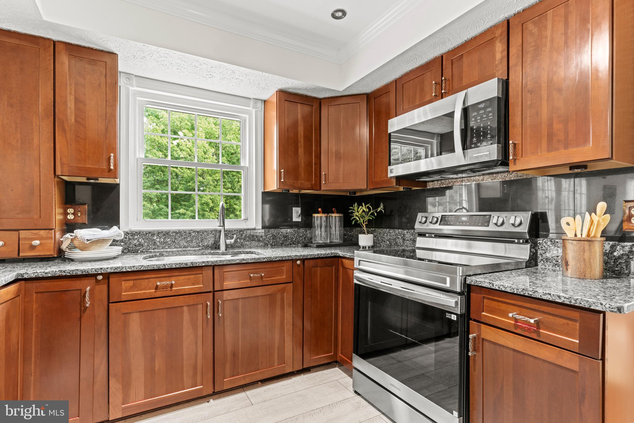 CHESTNUT FARMS - Residential