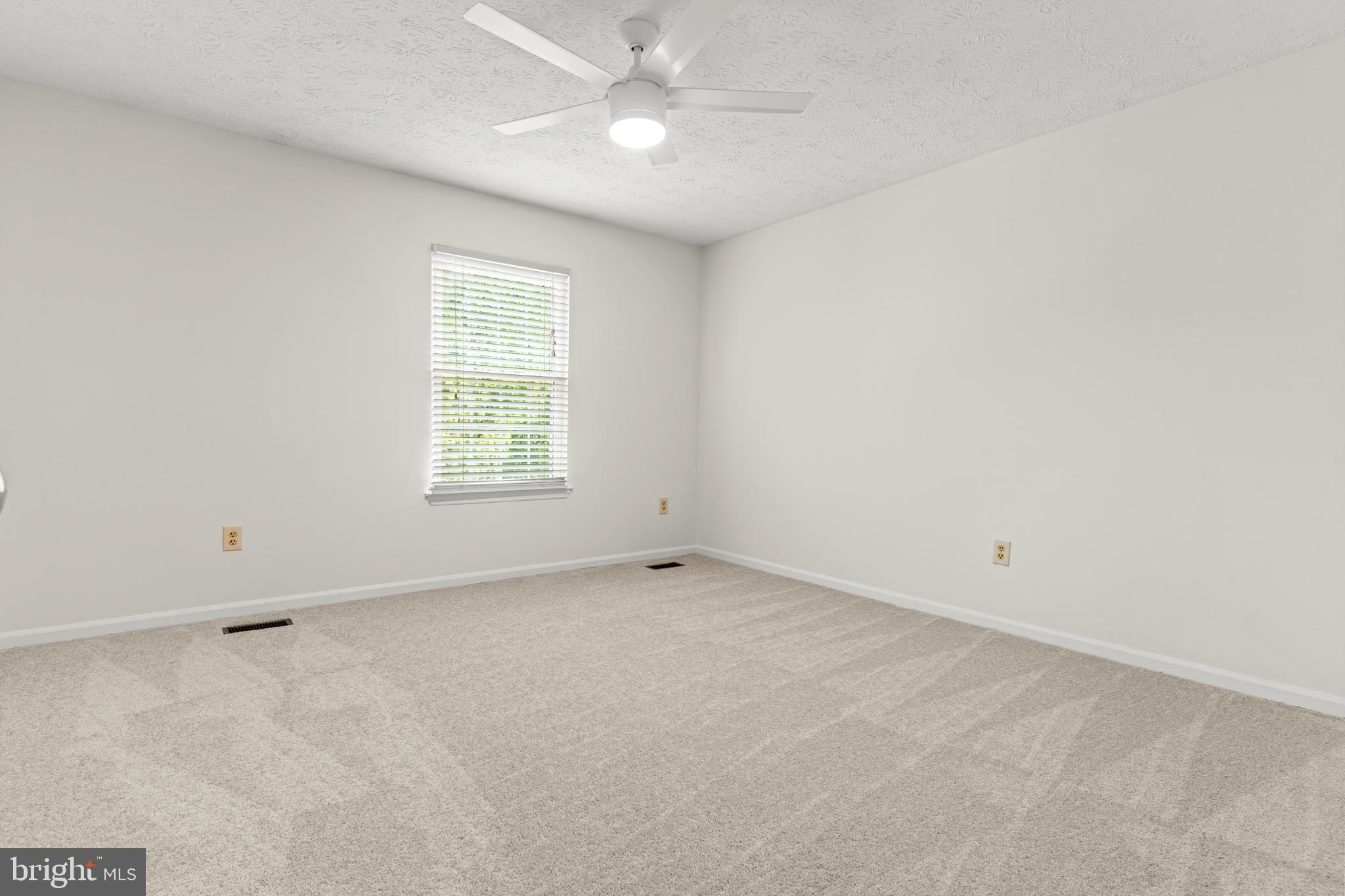 CHESTNUT FARMS - Residential