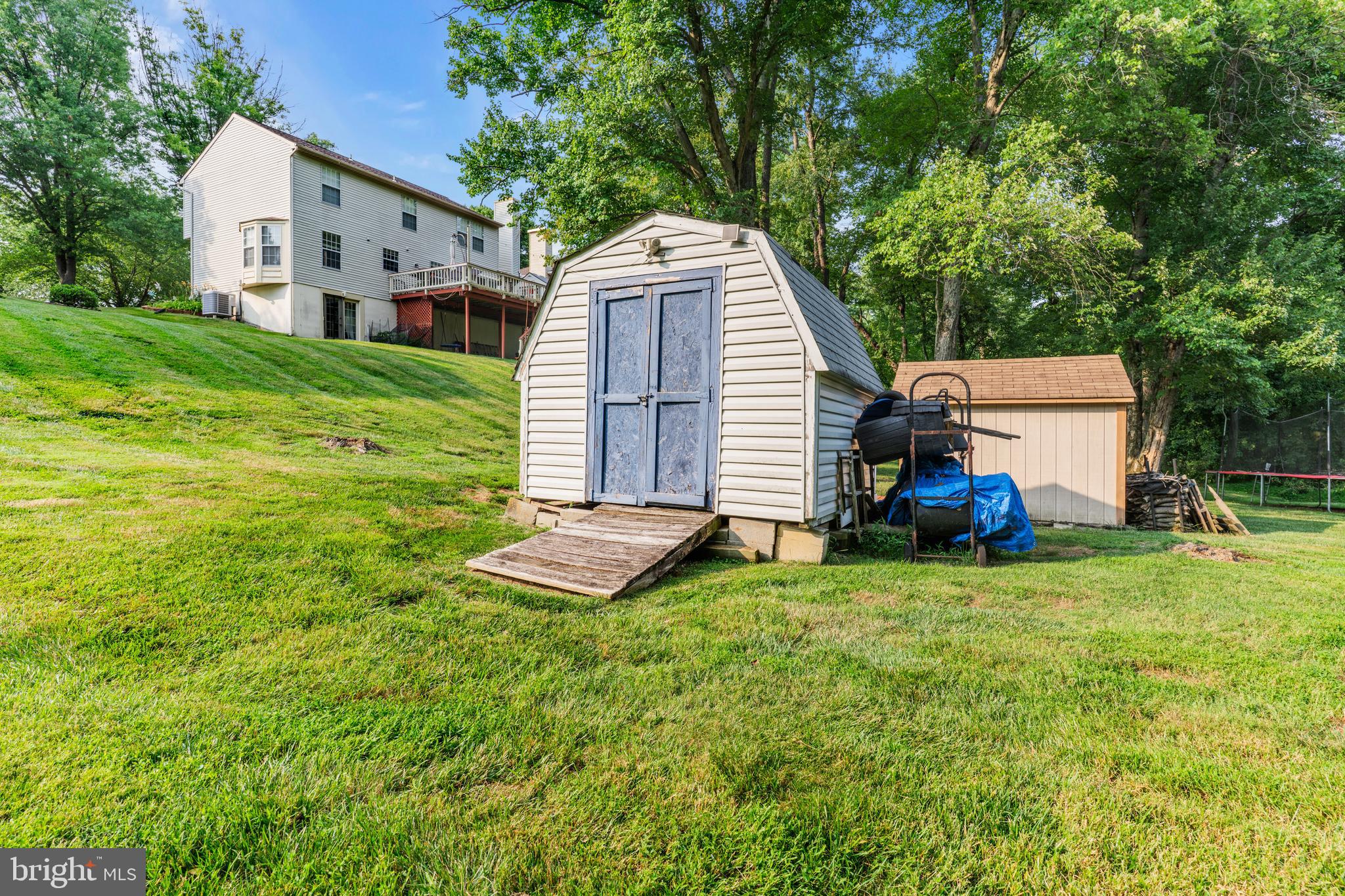 CHESTNUT FARMS - Residential