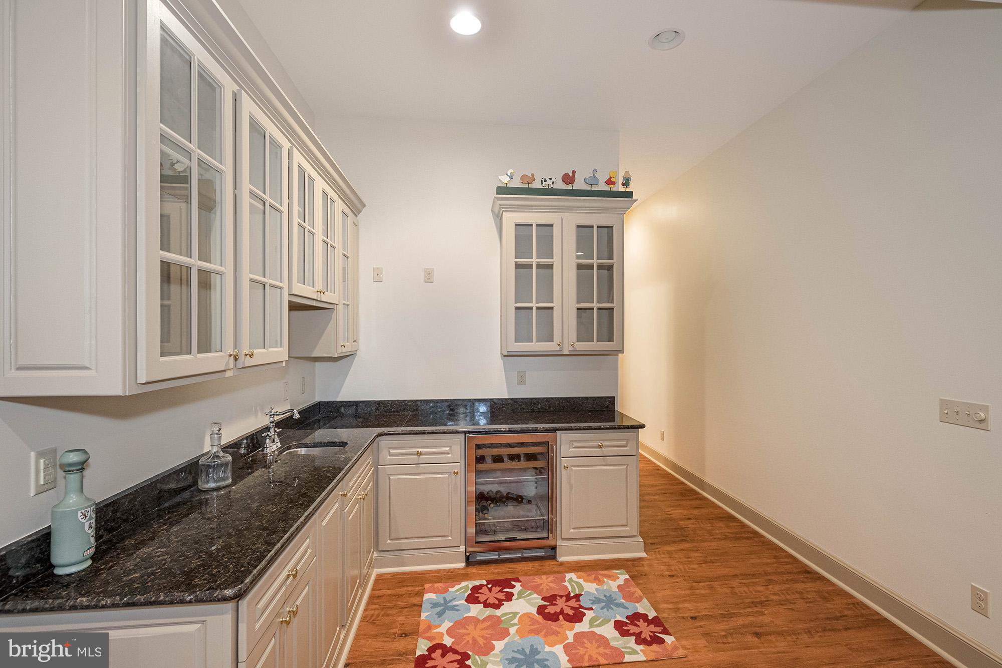 STATE PARK ROAD - Residential