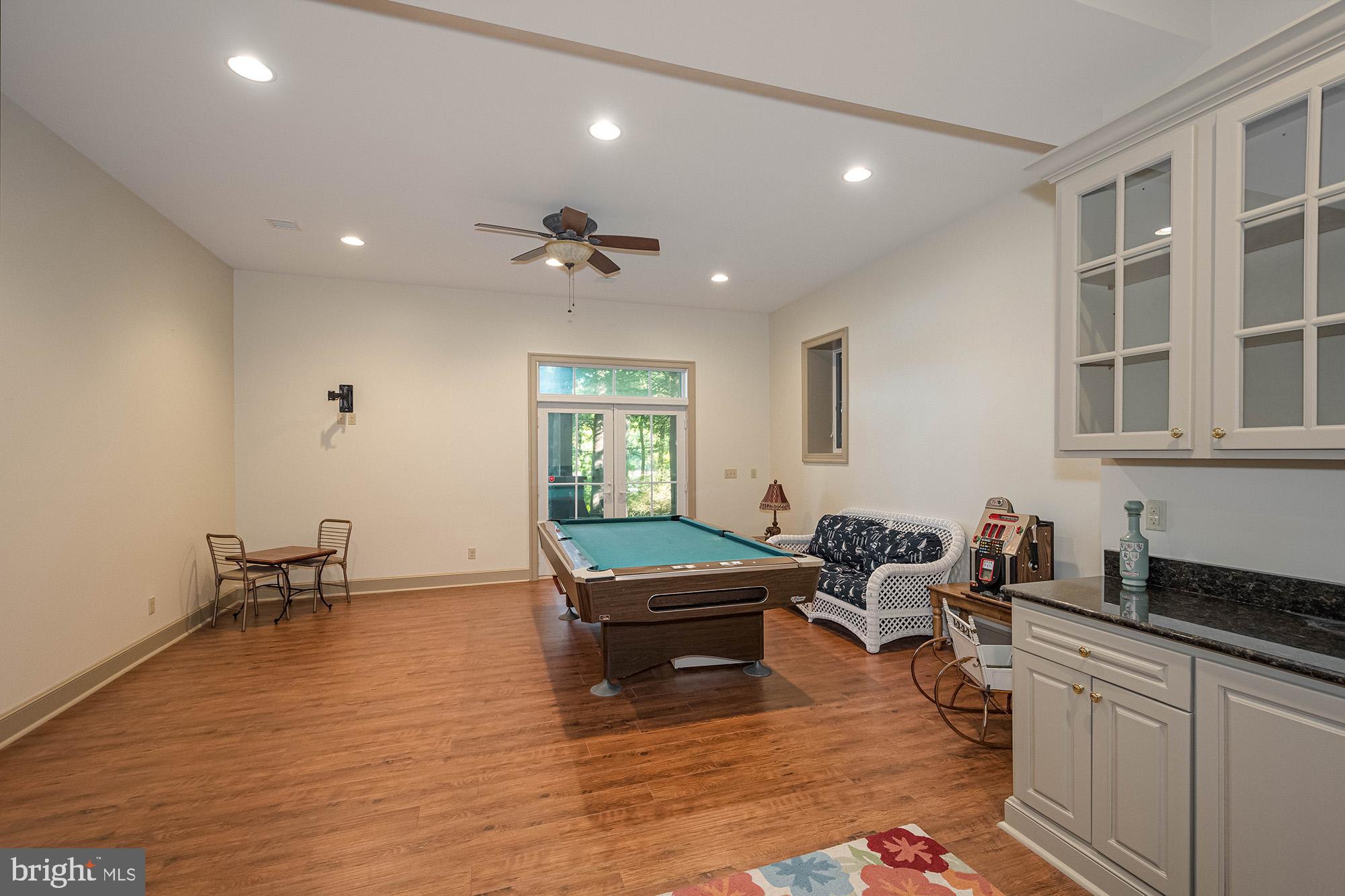 STATE PARK ROAD - Residential