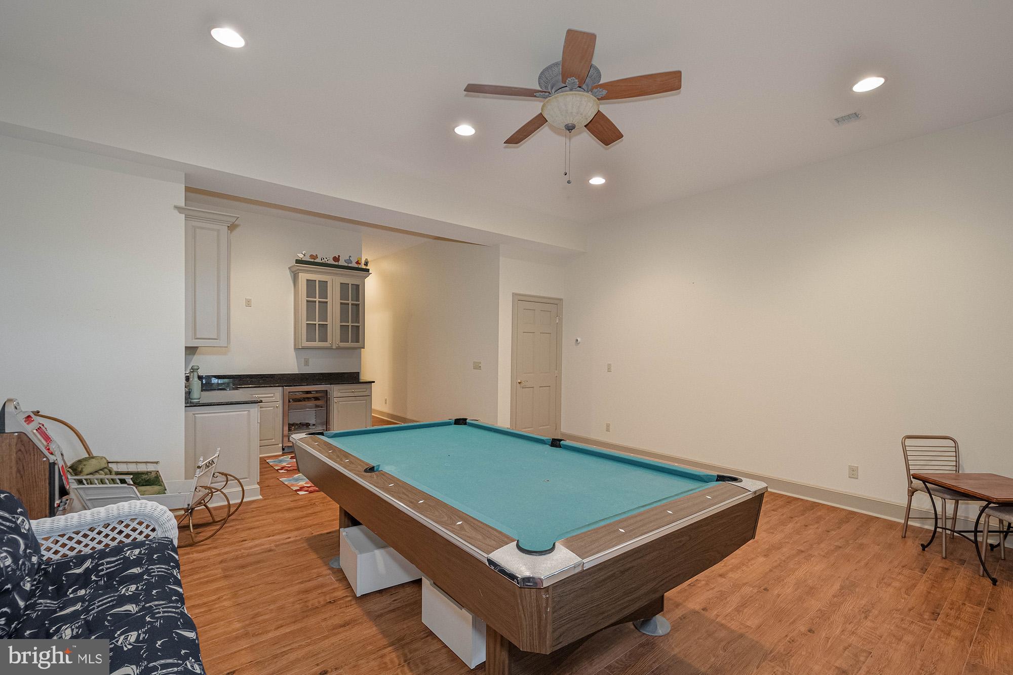 STATE PARK ROAD - Residential
