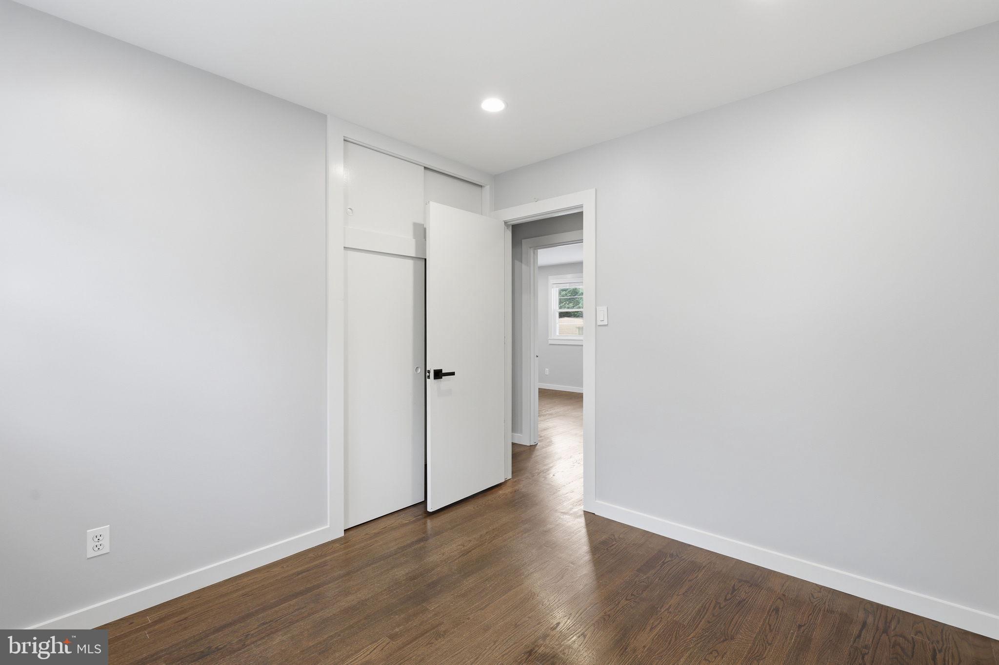 EDSALL PARK - Residential
