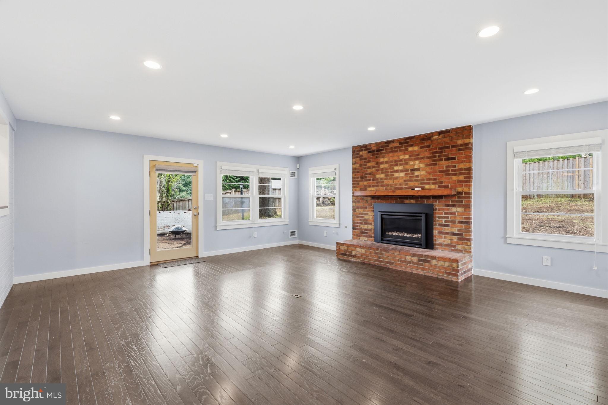 EDSALL PARK - Residential