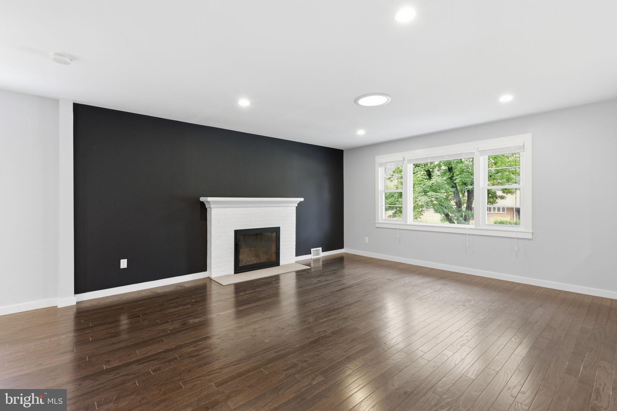 EDSALL PARK - Residential