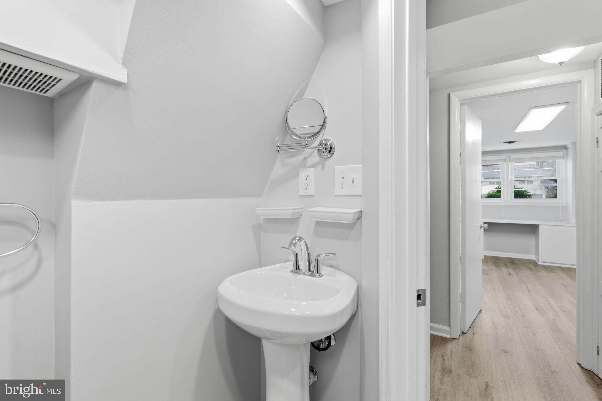 EDSALL PARK - Residential