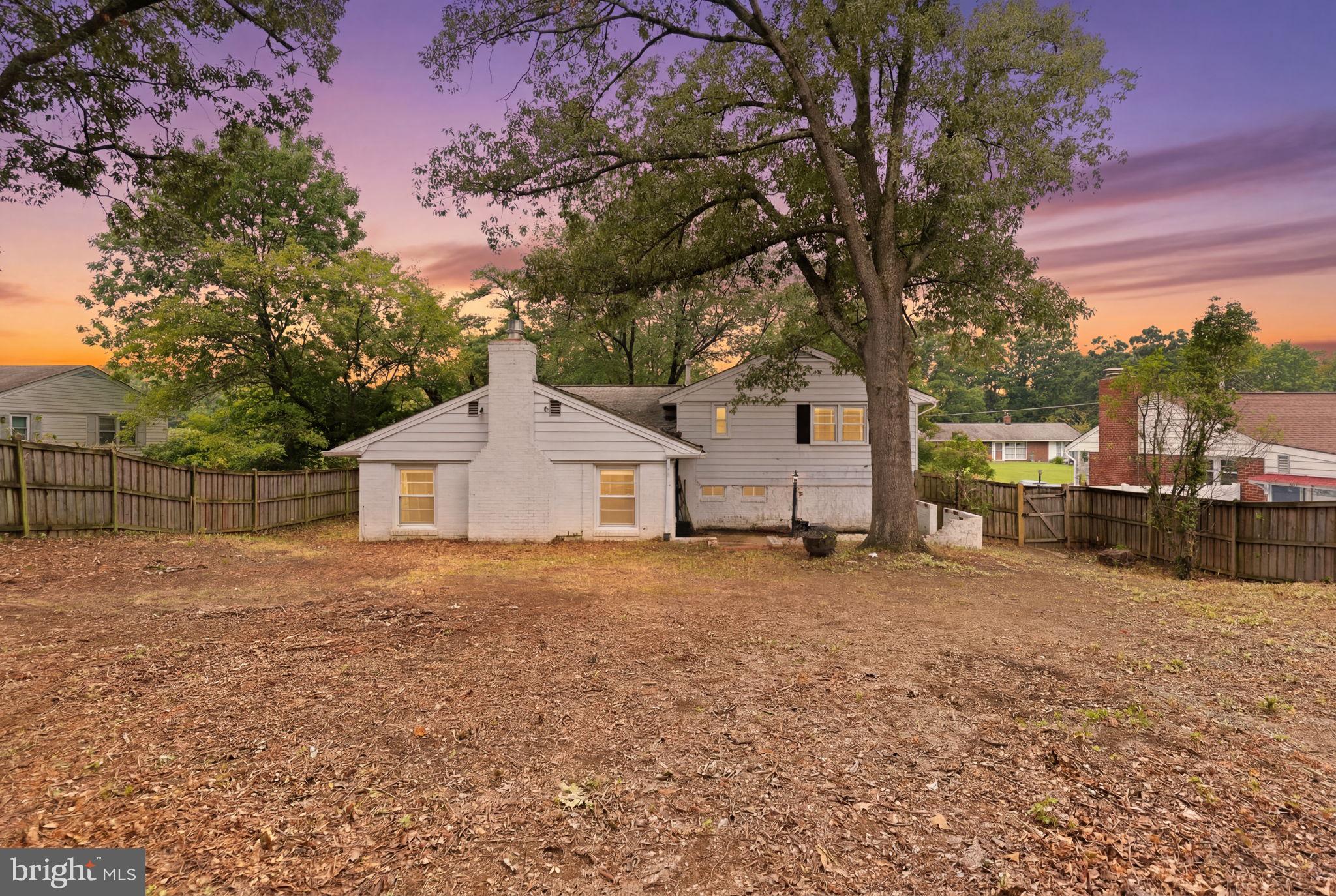 EDSALL PARK - Residential
