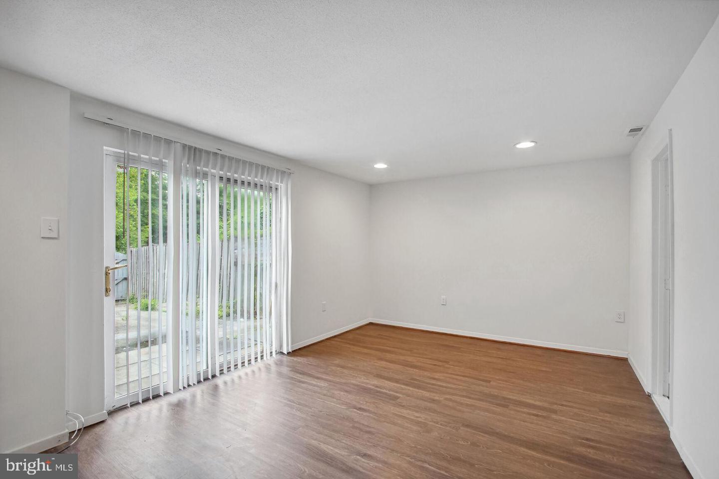 CENTENNIAL VILLAGE - Residential Lease