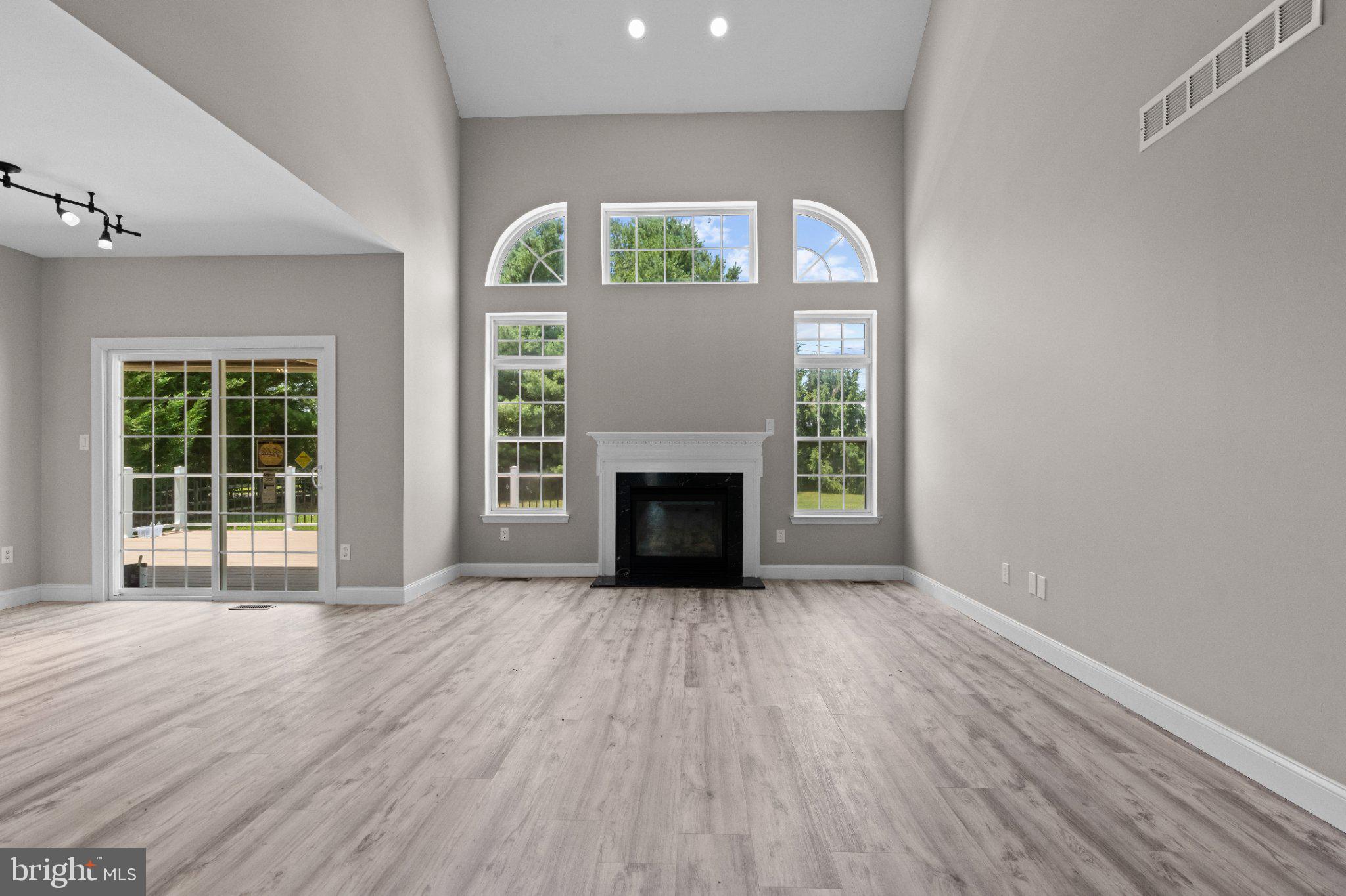 STONEFIELD - Residential