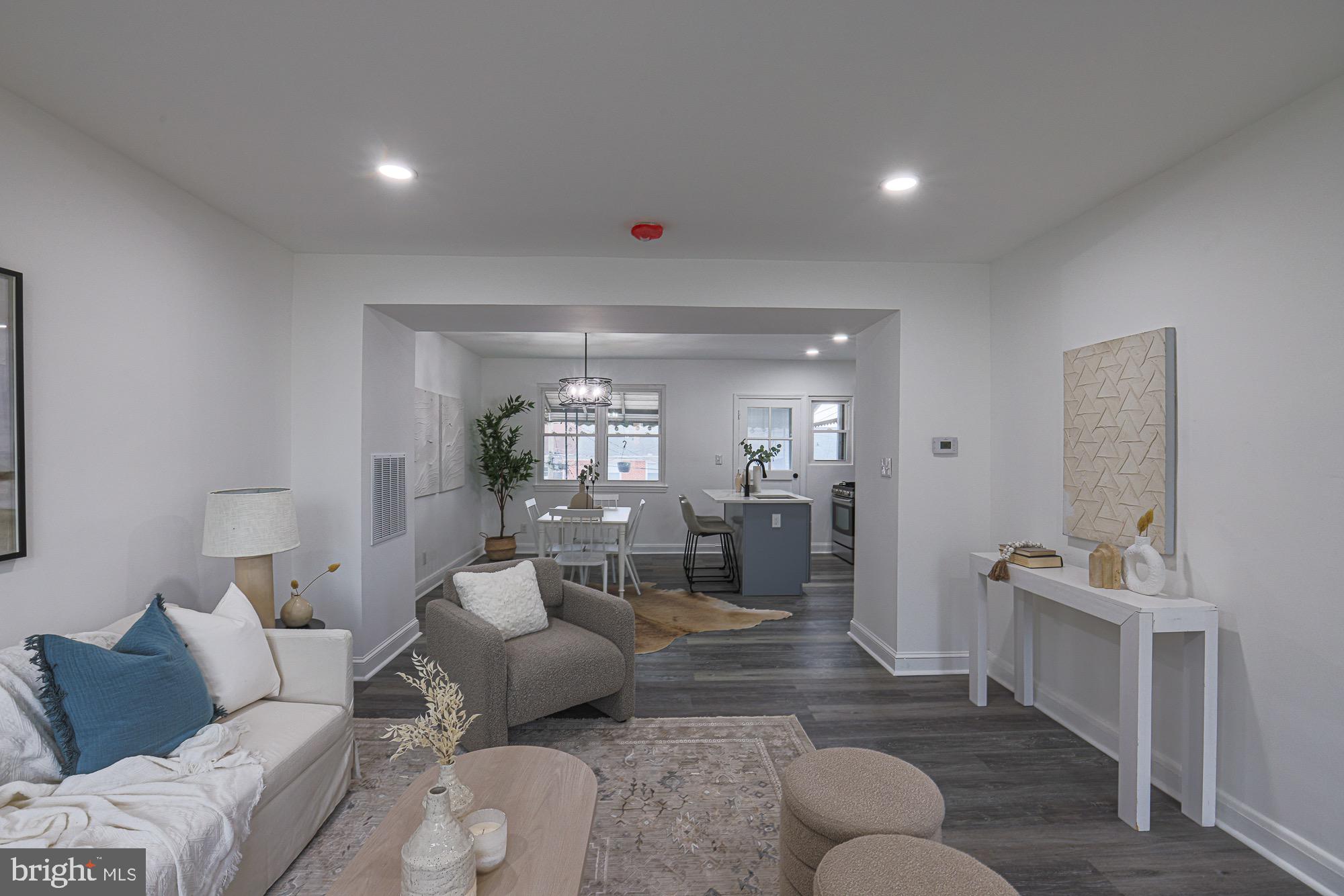 RAMBLEWOOD - Residential