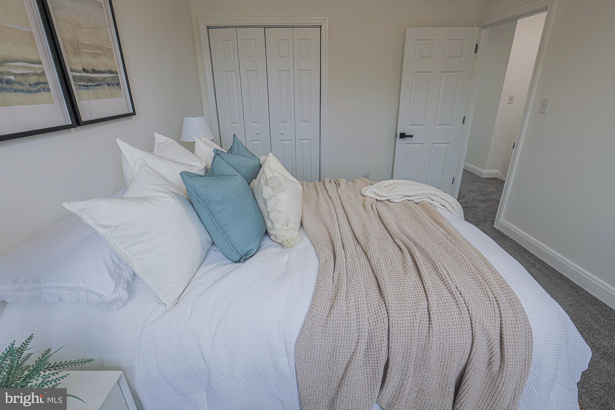 RAMBLEWOOD - Residential