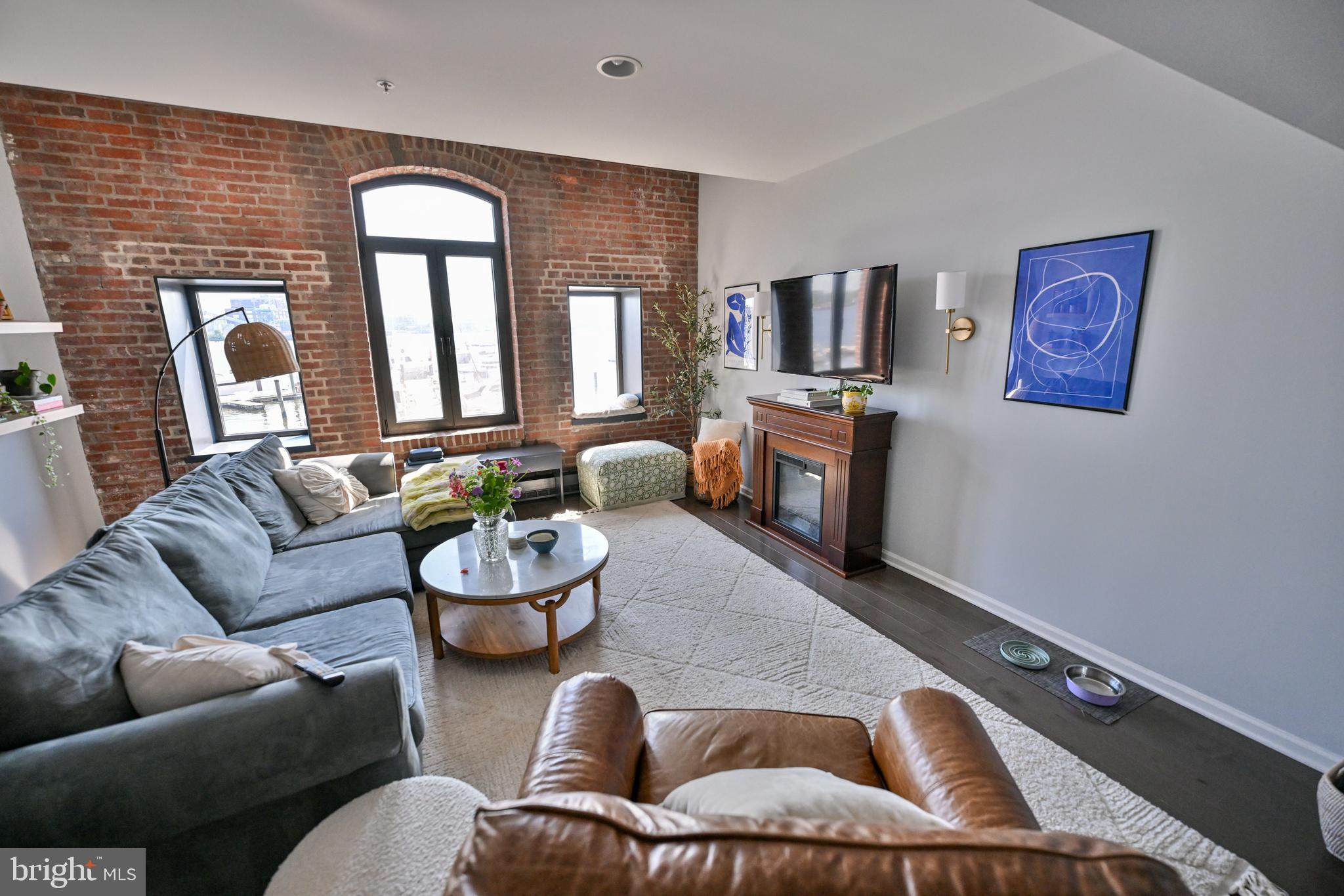 FELLS POINT HISTORIC DISTRICT - Residential