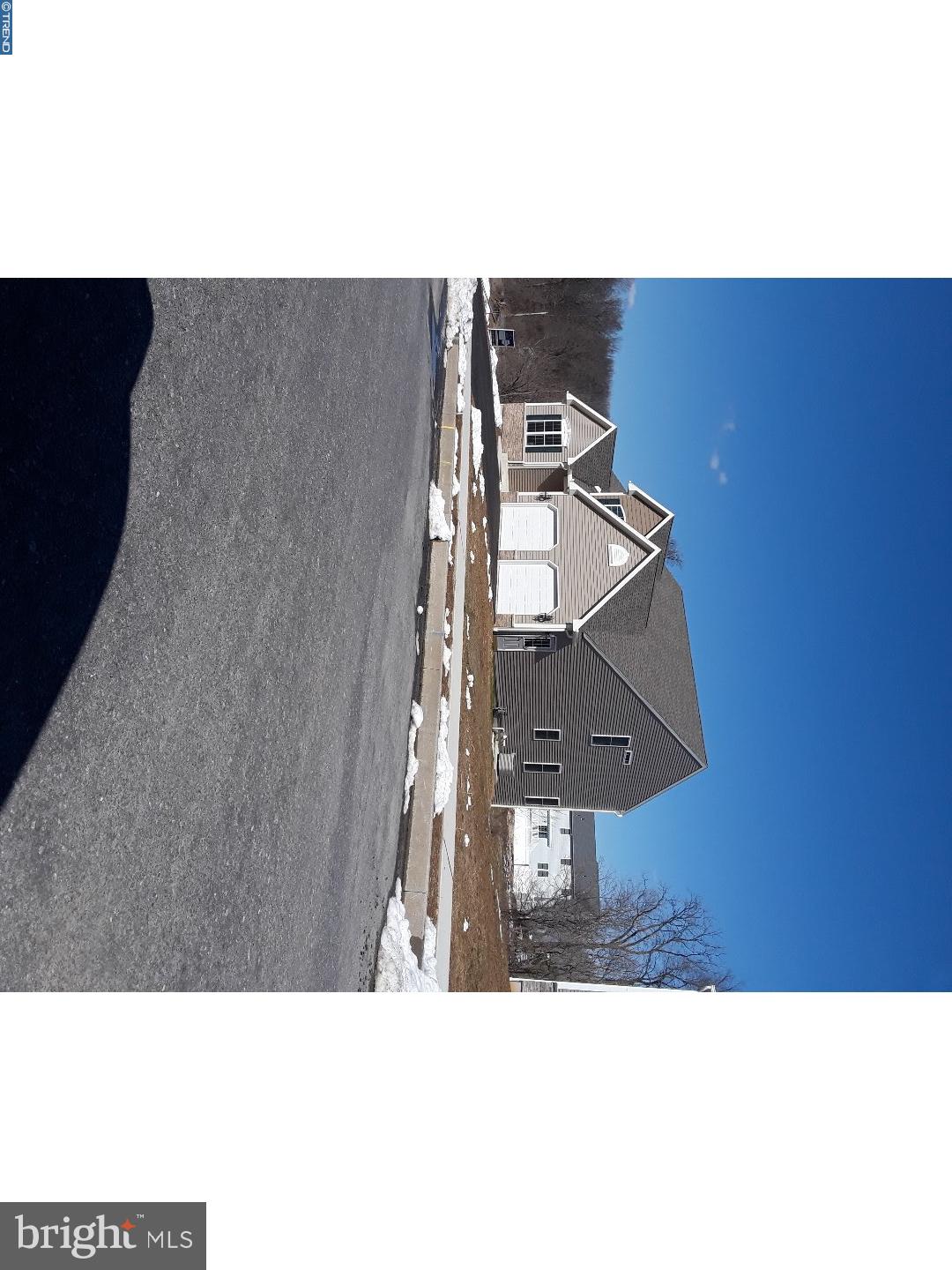 RIVER CREST - Residential