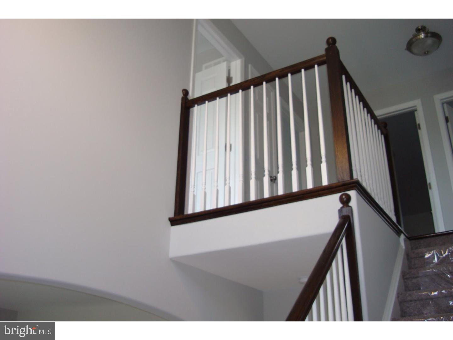 RIVER CREST - Residential