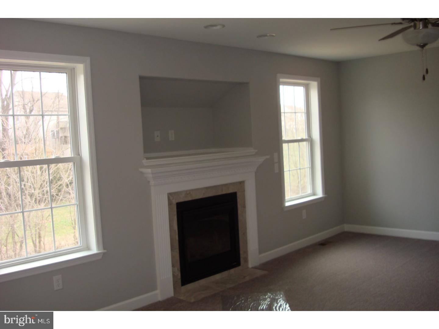 RIVER CREST - Residential