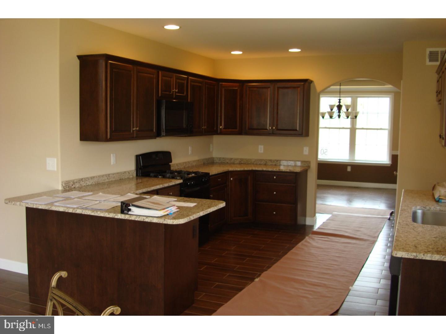 RIVER CREST - Residential