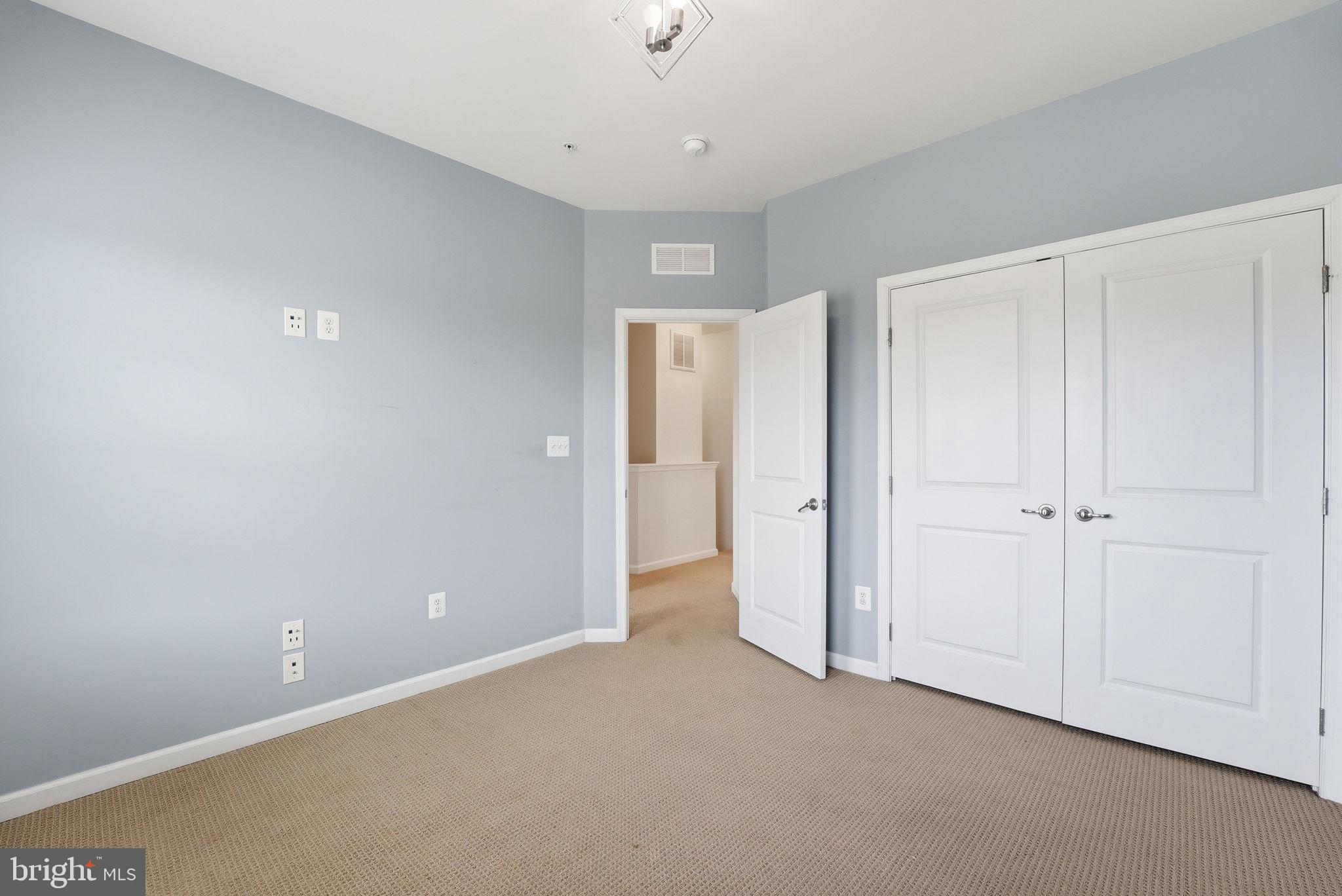 ADDISON ROAD SOUTH - Residential
