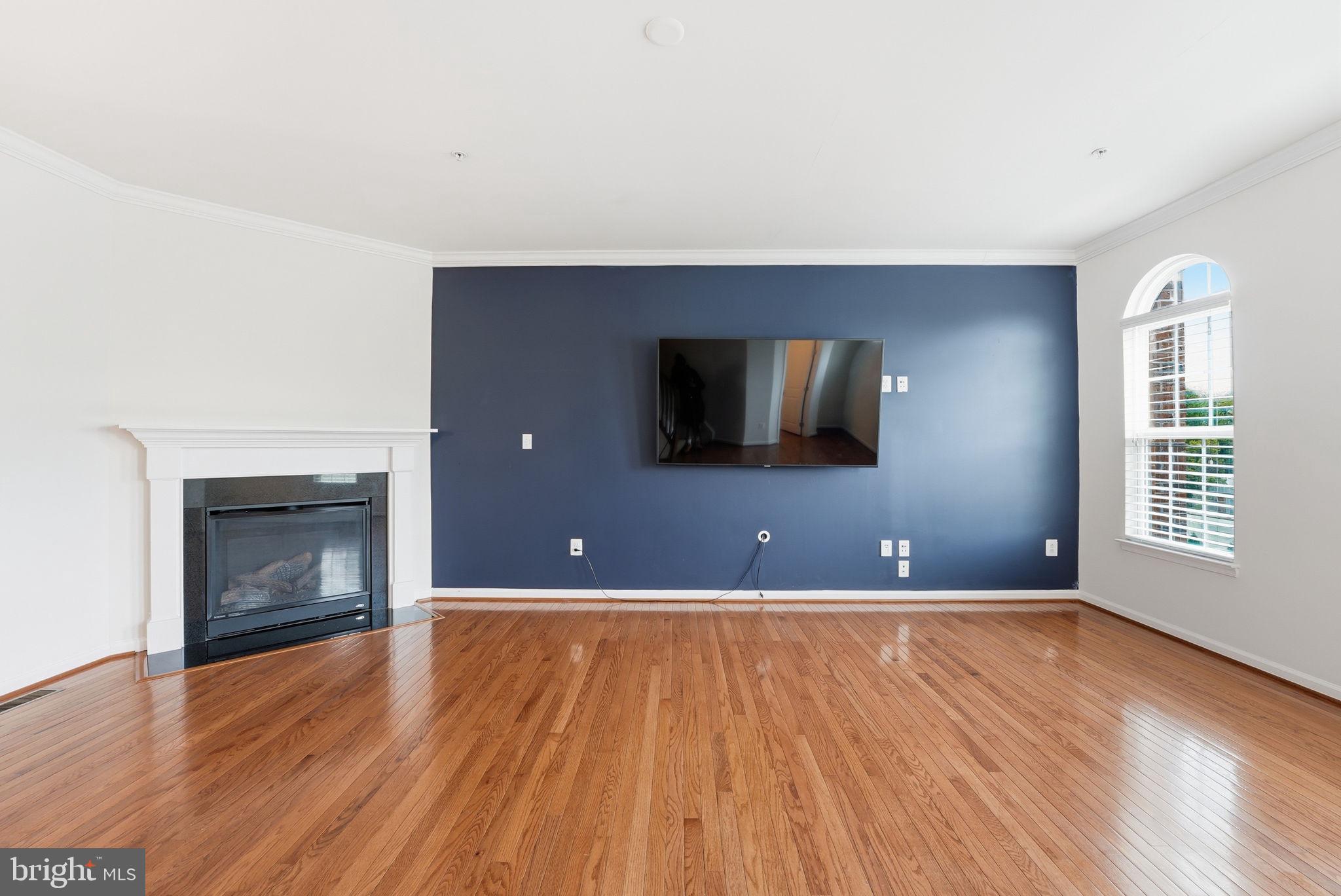 ADDISON ROAD SOUTH - Residential