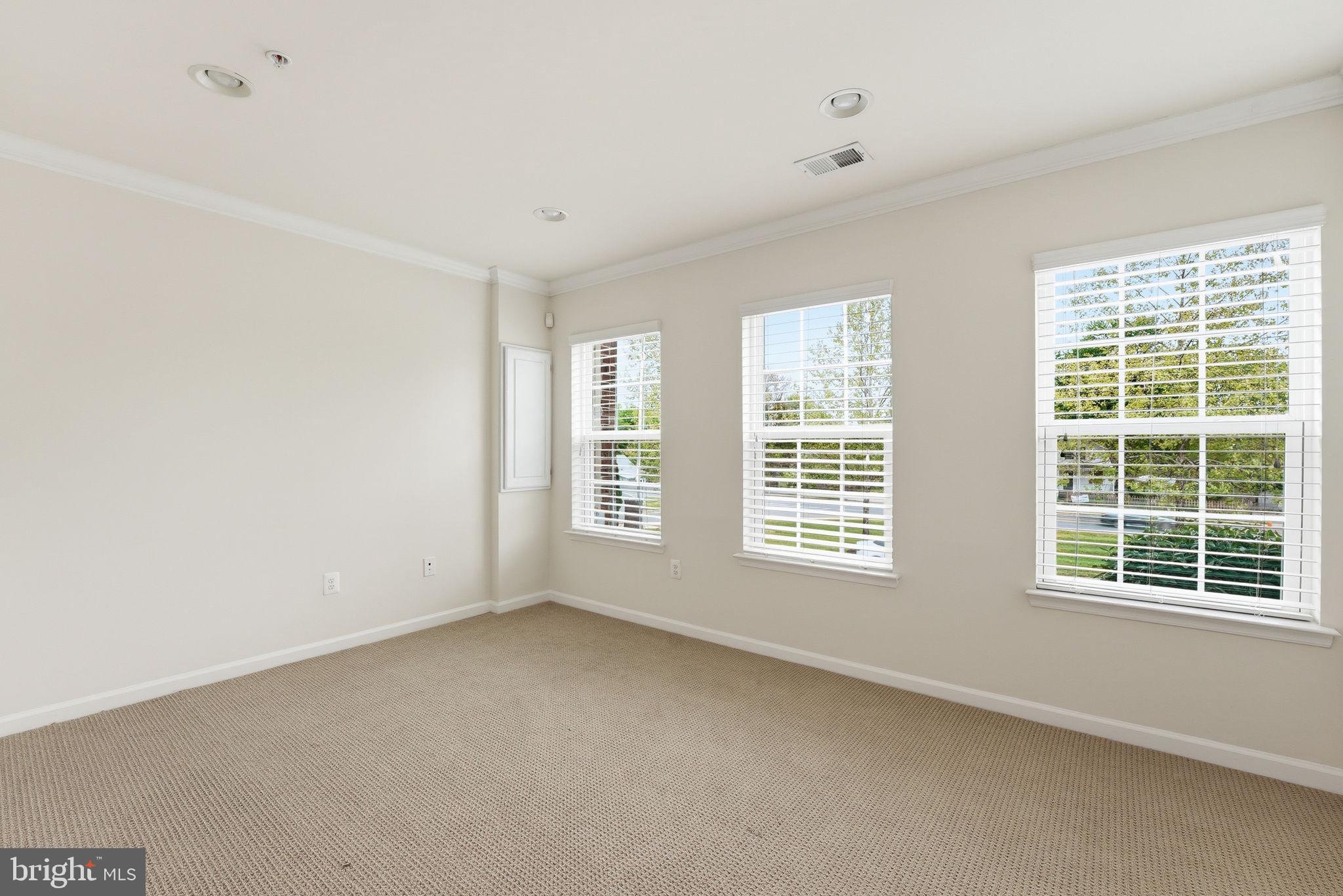 ADDISON ROAD SOUTH - Residential