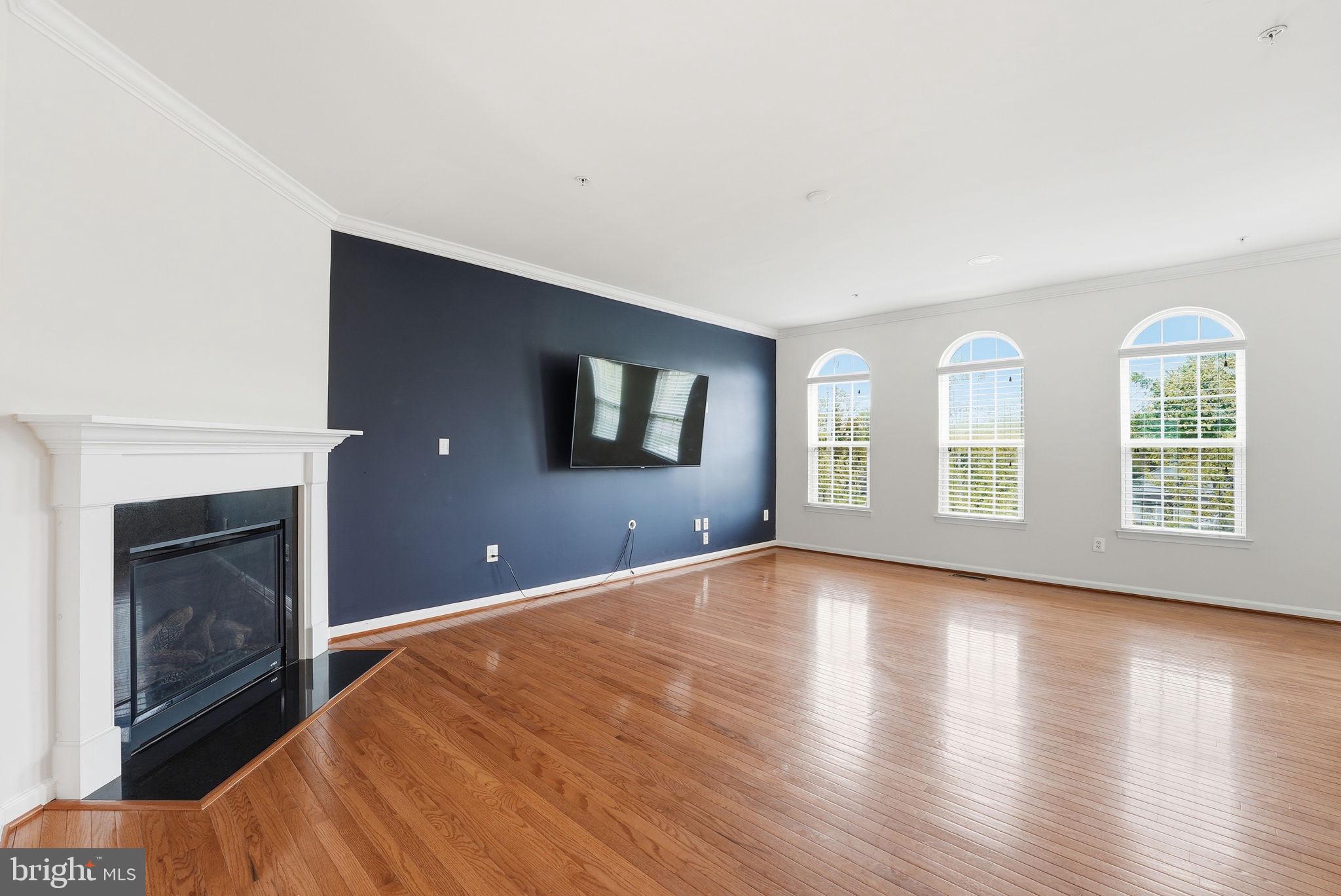 ADDISON ROAD SOUTH - Residential