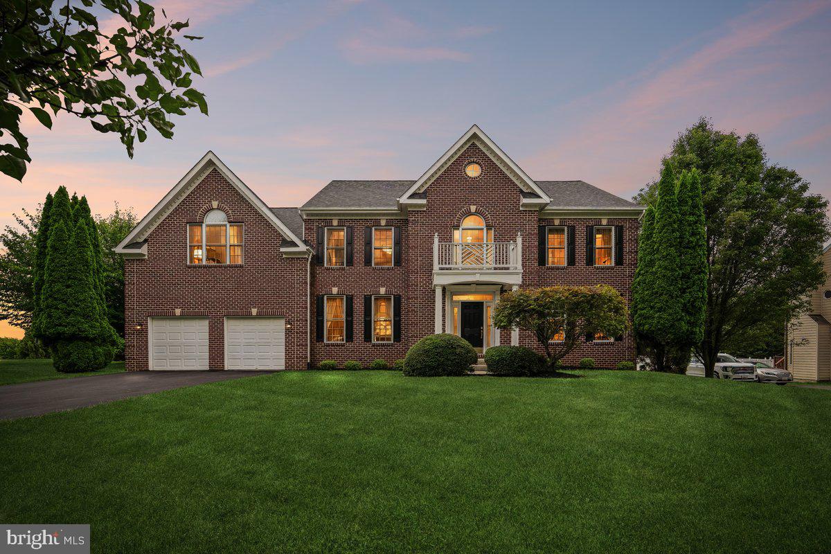 THE ESTATES AT SAND HILL - Residential