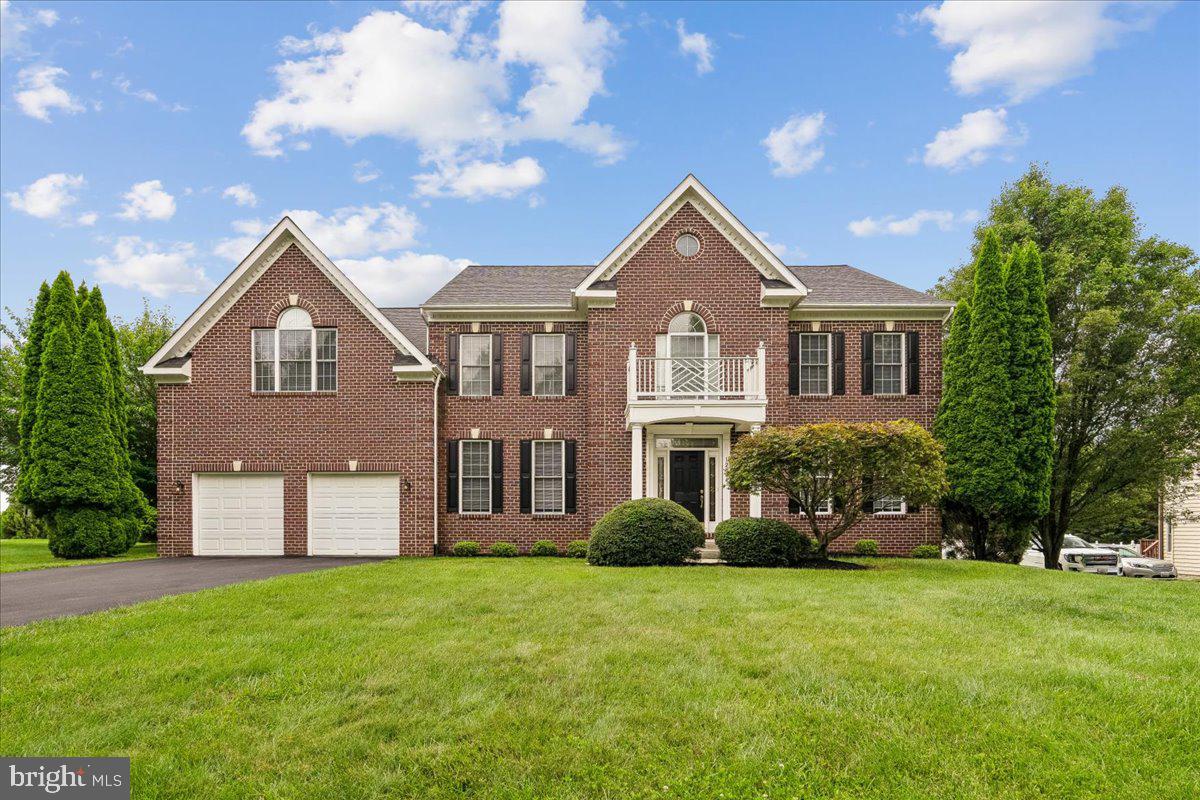 THE ESTATES AT SAND HILL - Residential