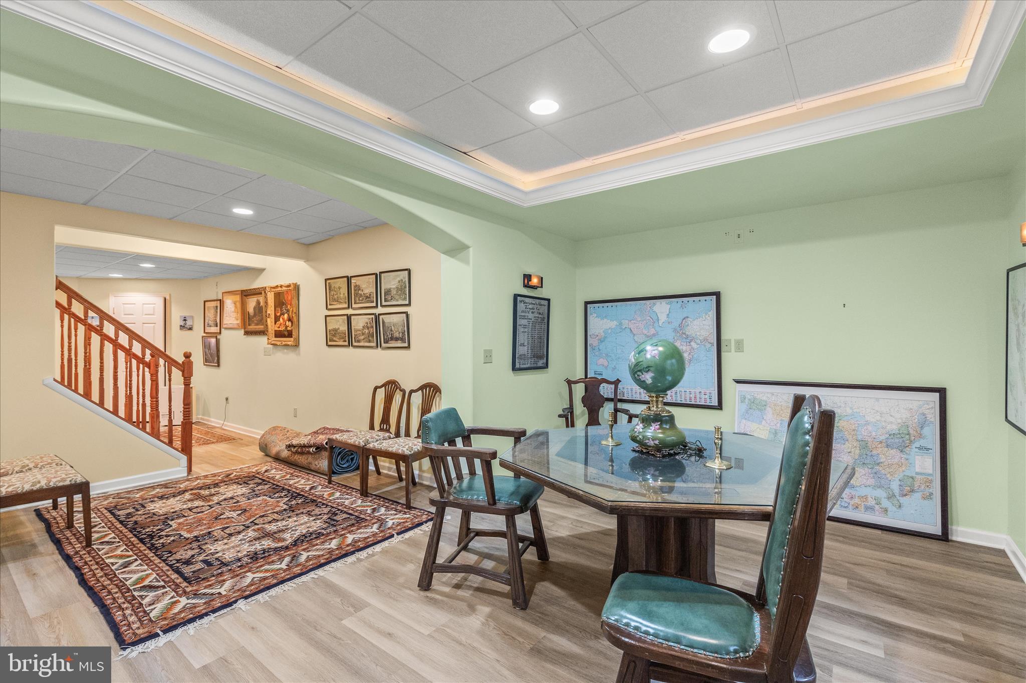 THORNHILL - Residential