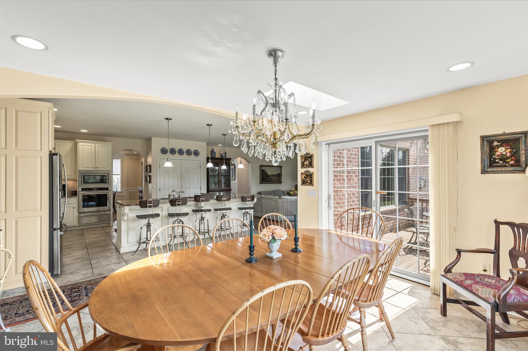 THORNHILL - Residential