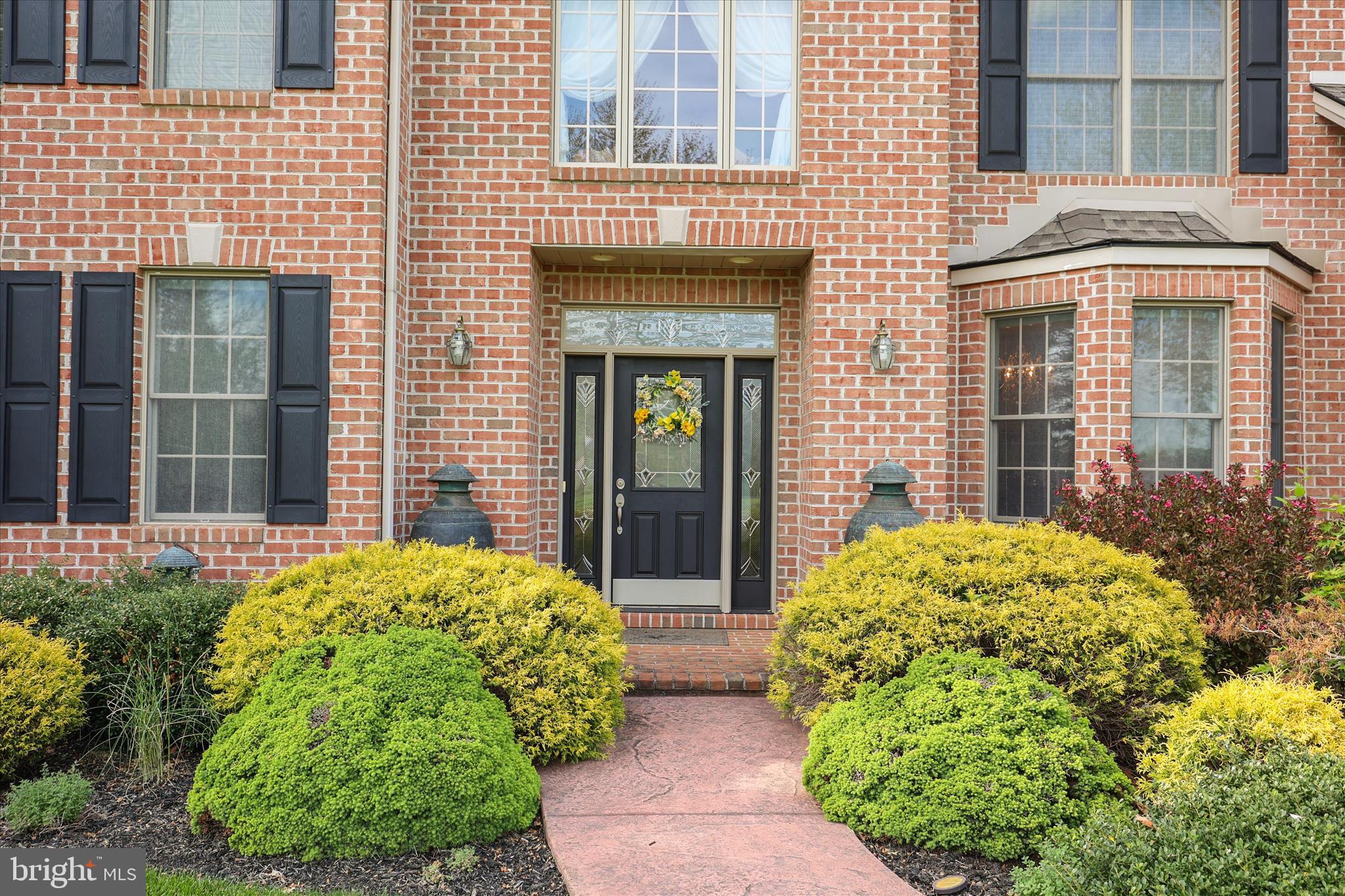 THORNHILL - Residential