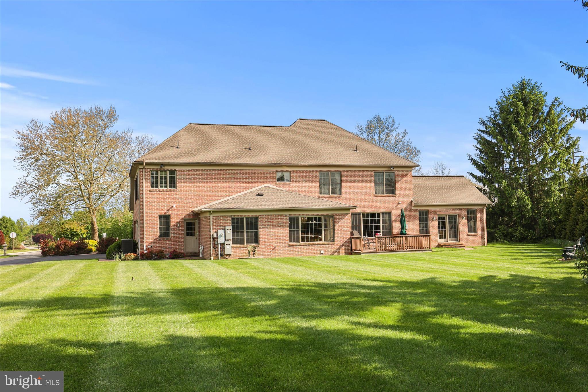 THORNHILL - Residential