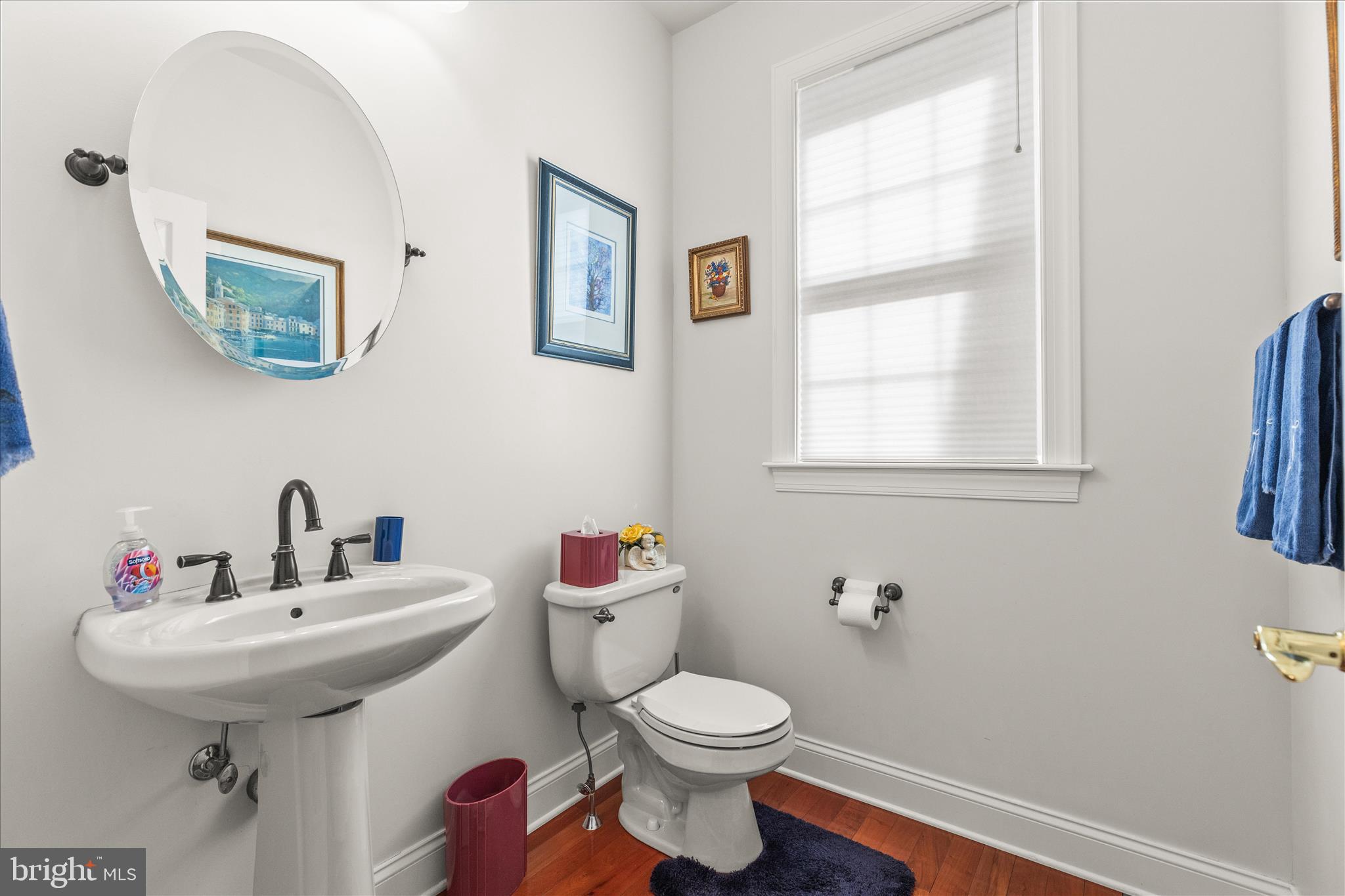 THORNHILL - Residential