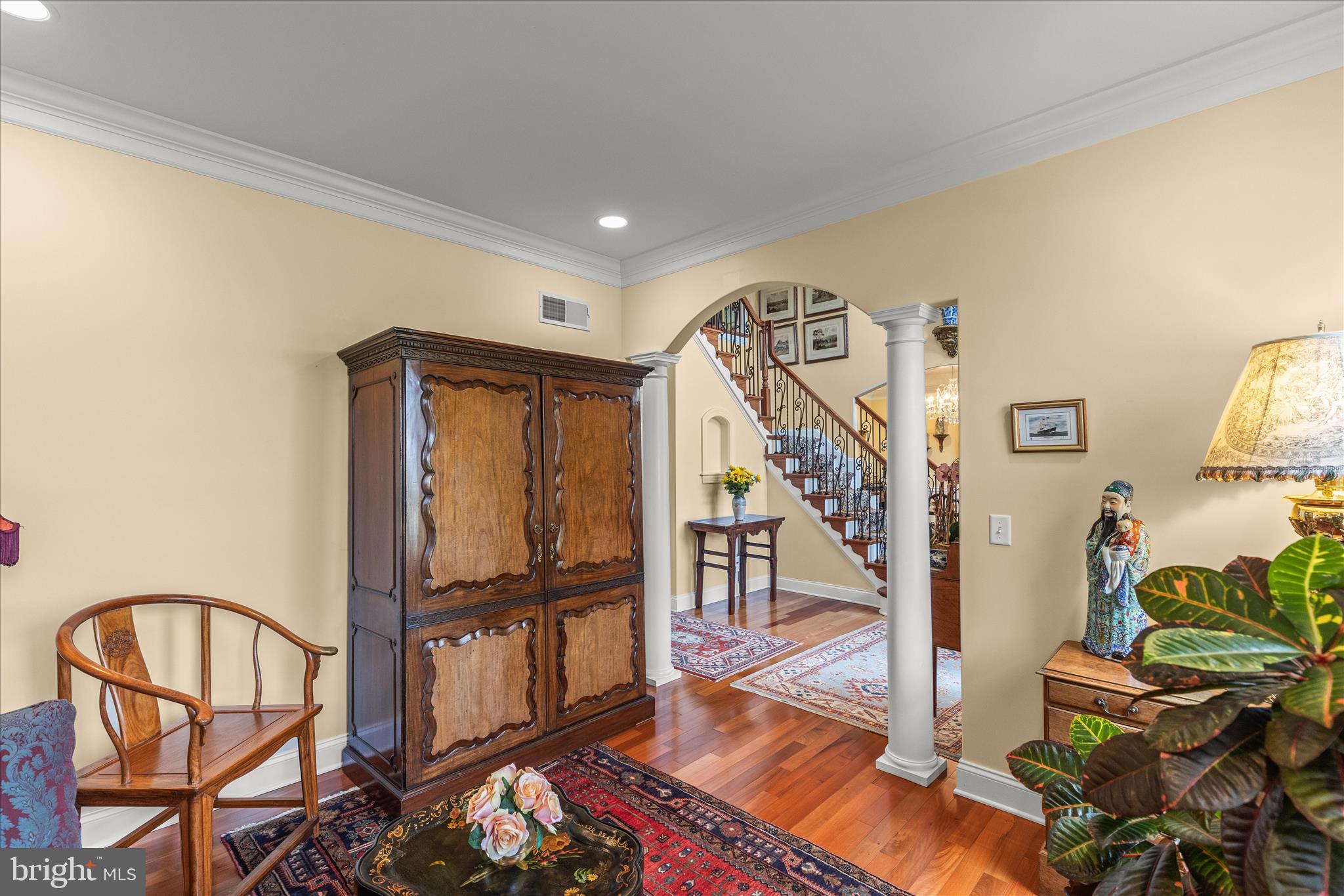 THORNHILL - Residential