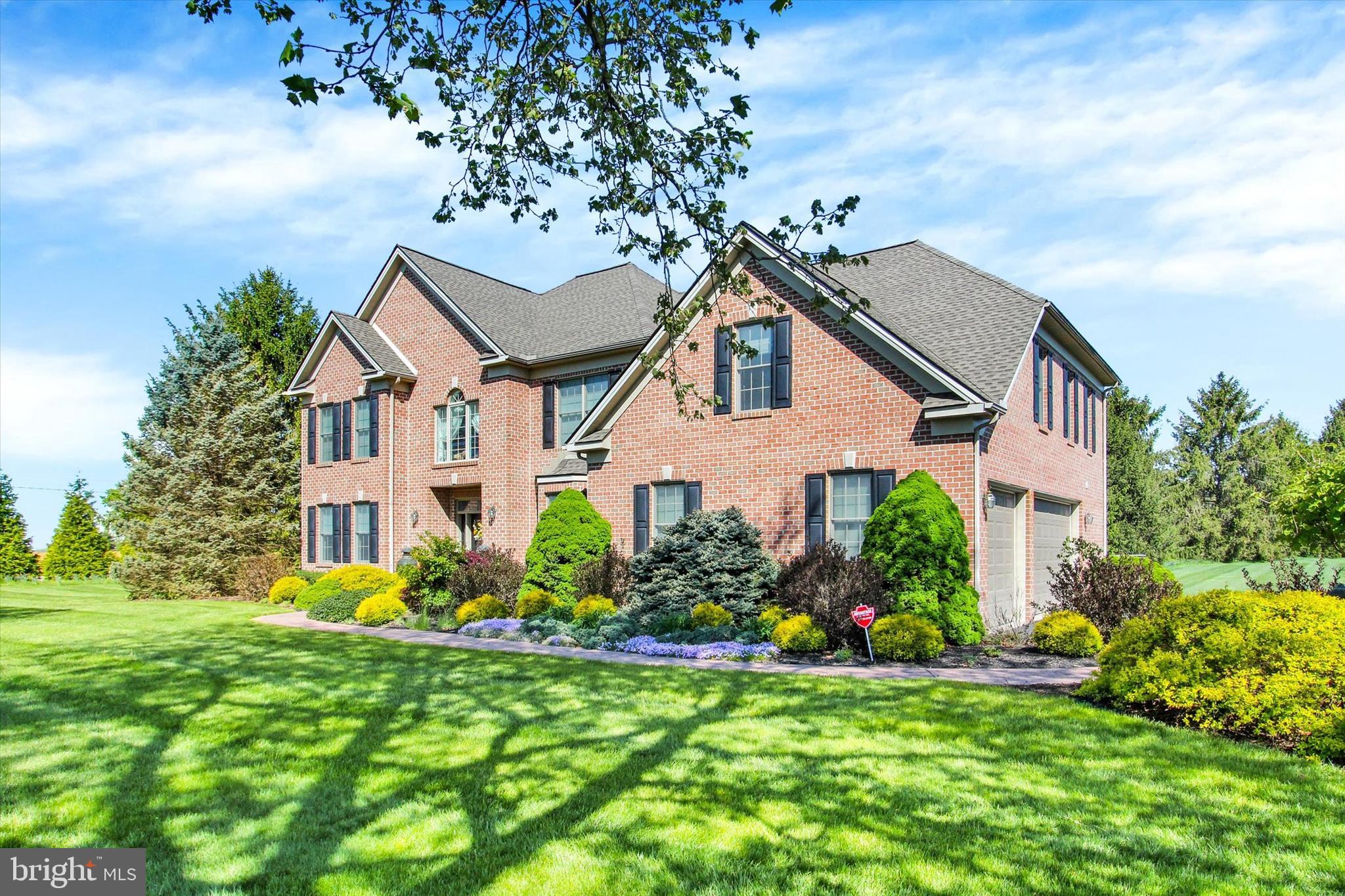 THORNHILL - Residential