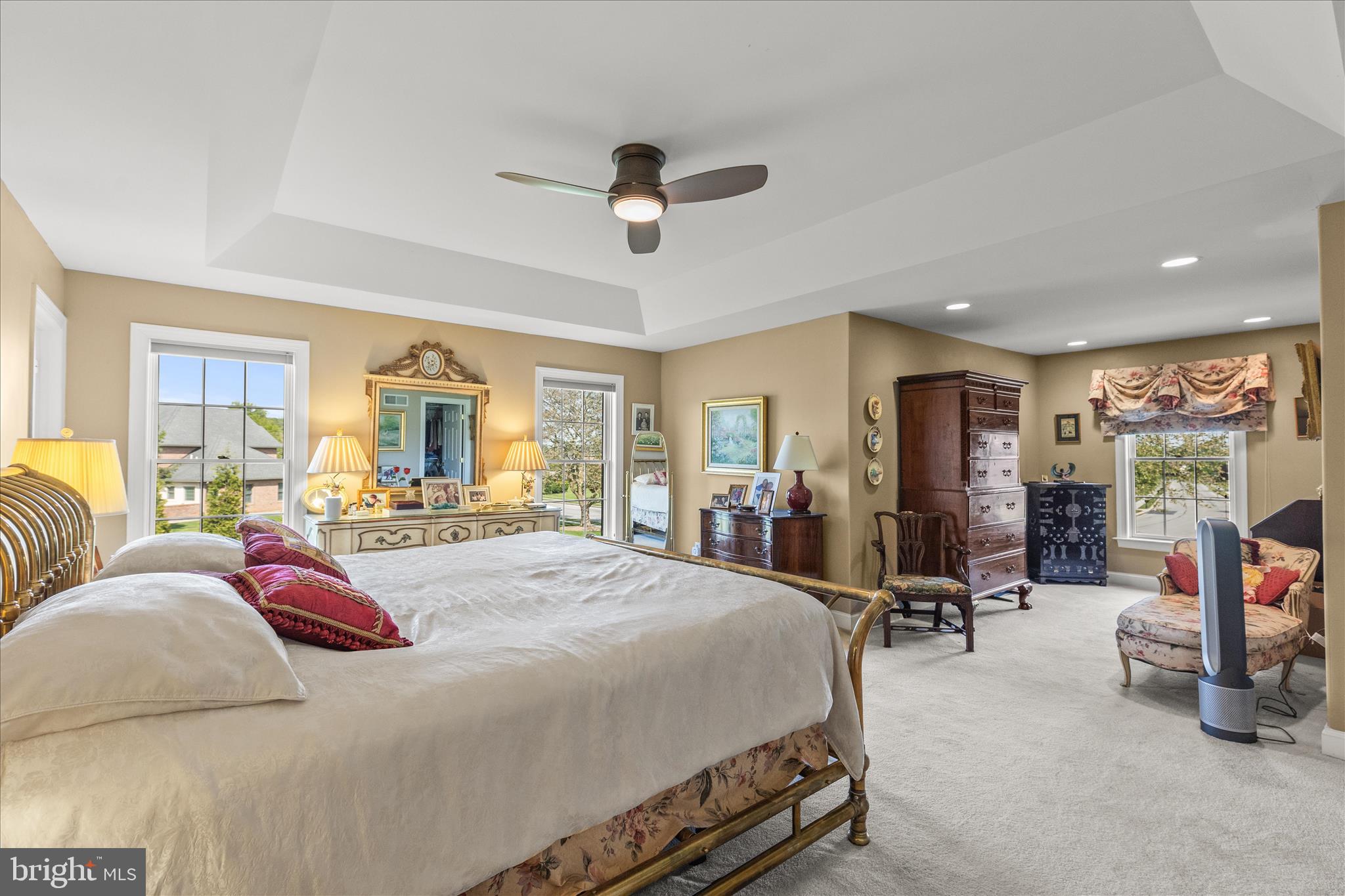 THORNHILL - Residential