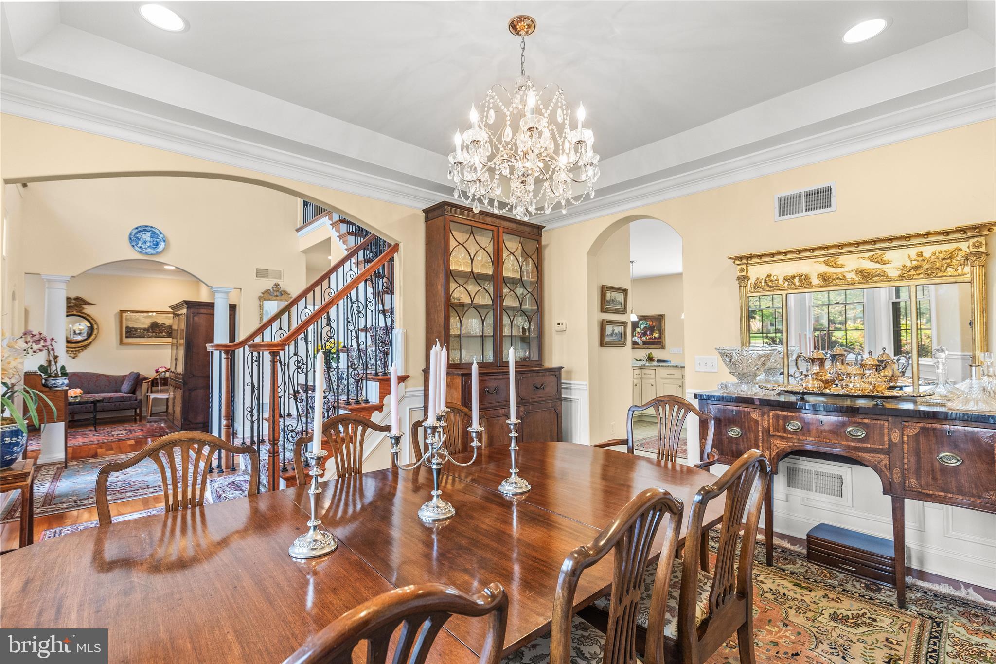 THORNHILL - Residential